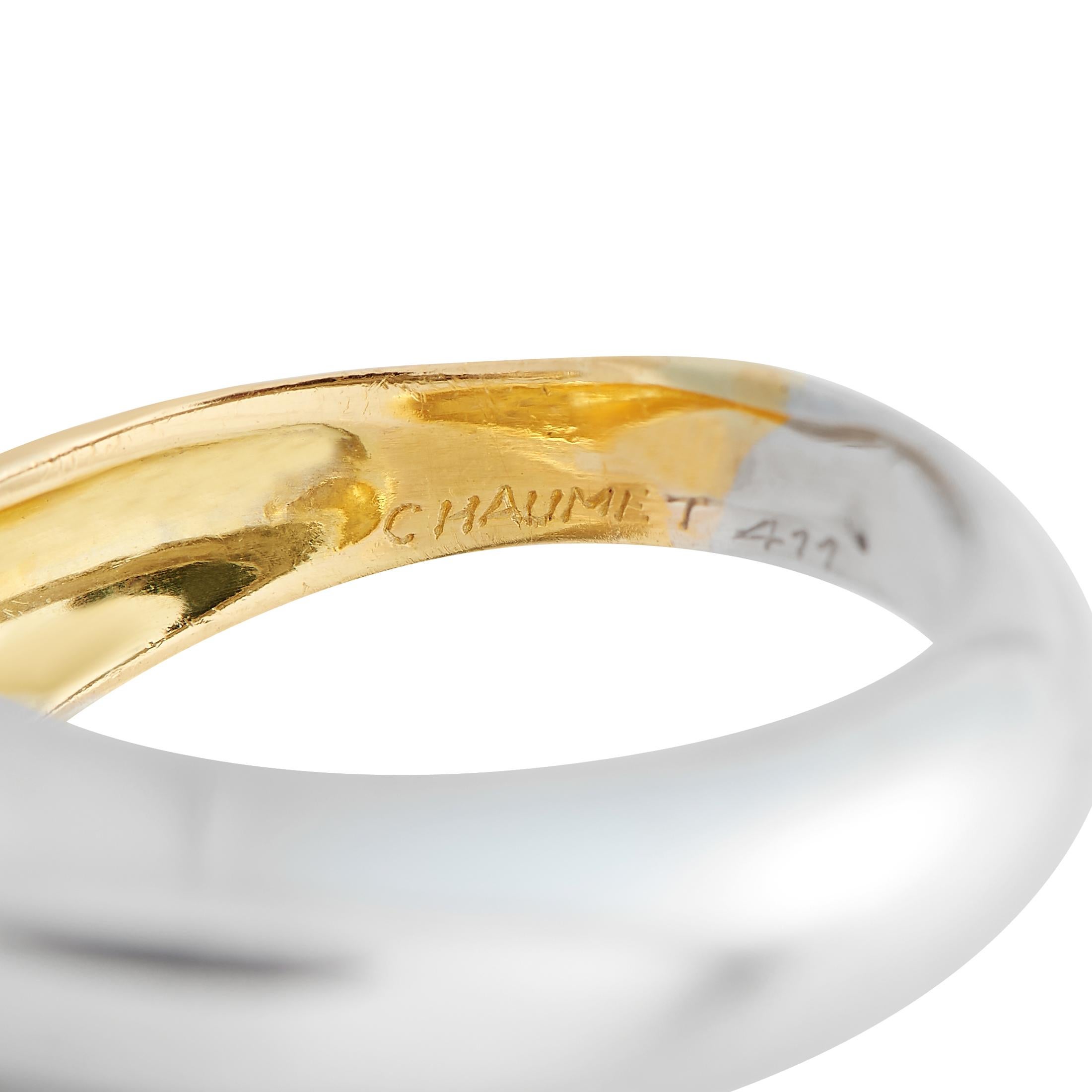Chaumet Bague bypass en or jaune et blanc 18 carats 0,30 ct de diamant en fente Excellent état - En vente à Southampton, PA
