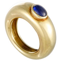 Chaumet 18 Karat Yellow Gold and Sapphire Cabochon Band Ring