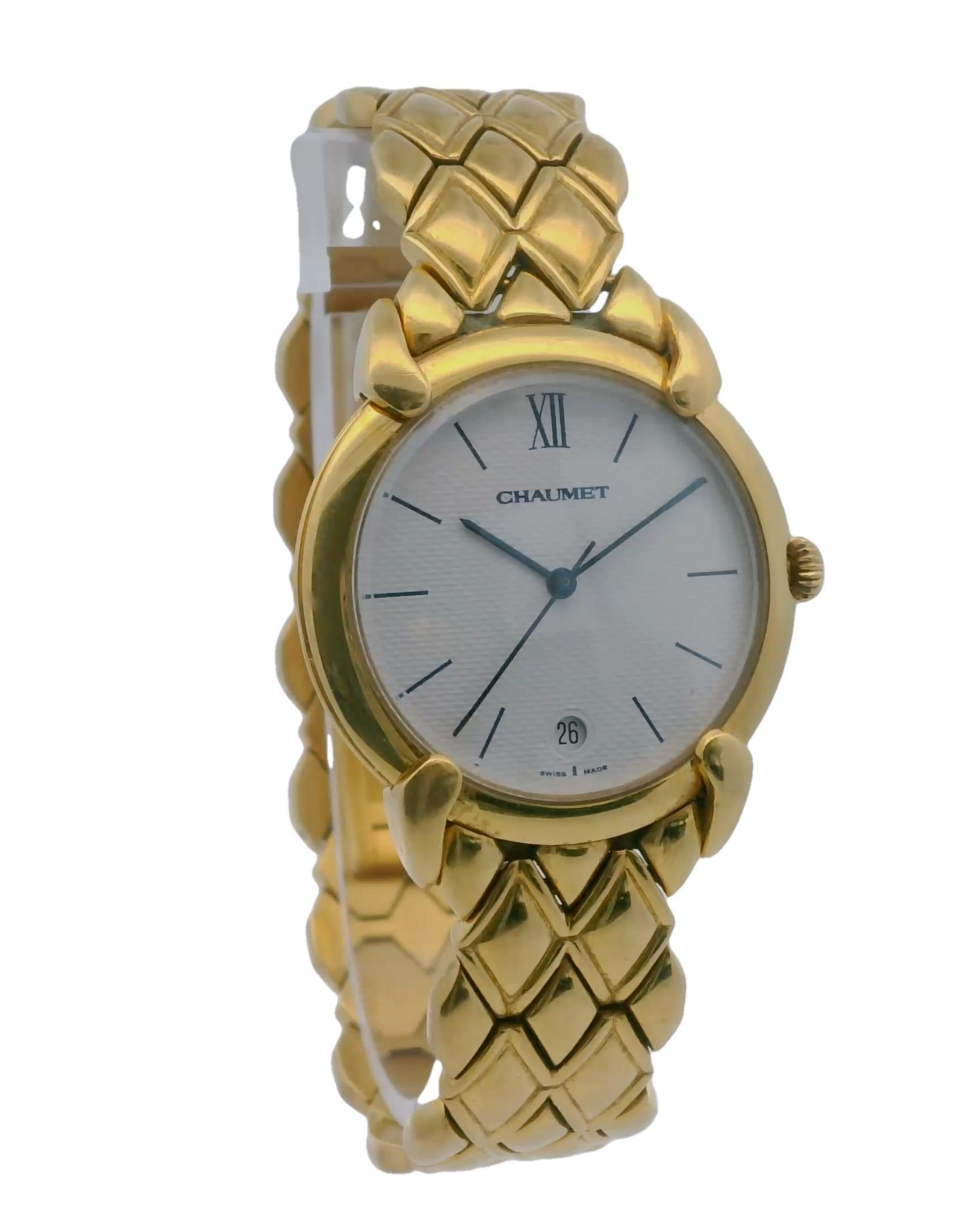 Montre Chaumet en or jaune 18 carats à cornes Excellent état - En vente à Great Neck Plaza, NY