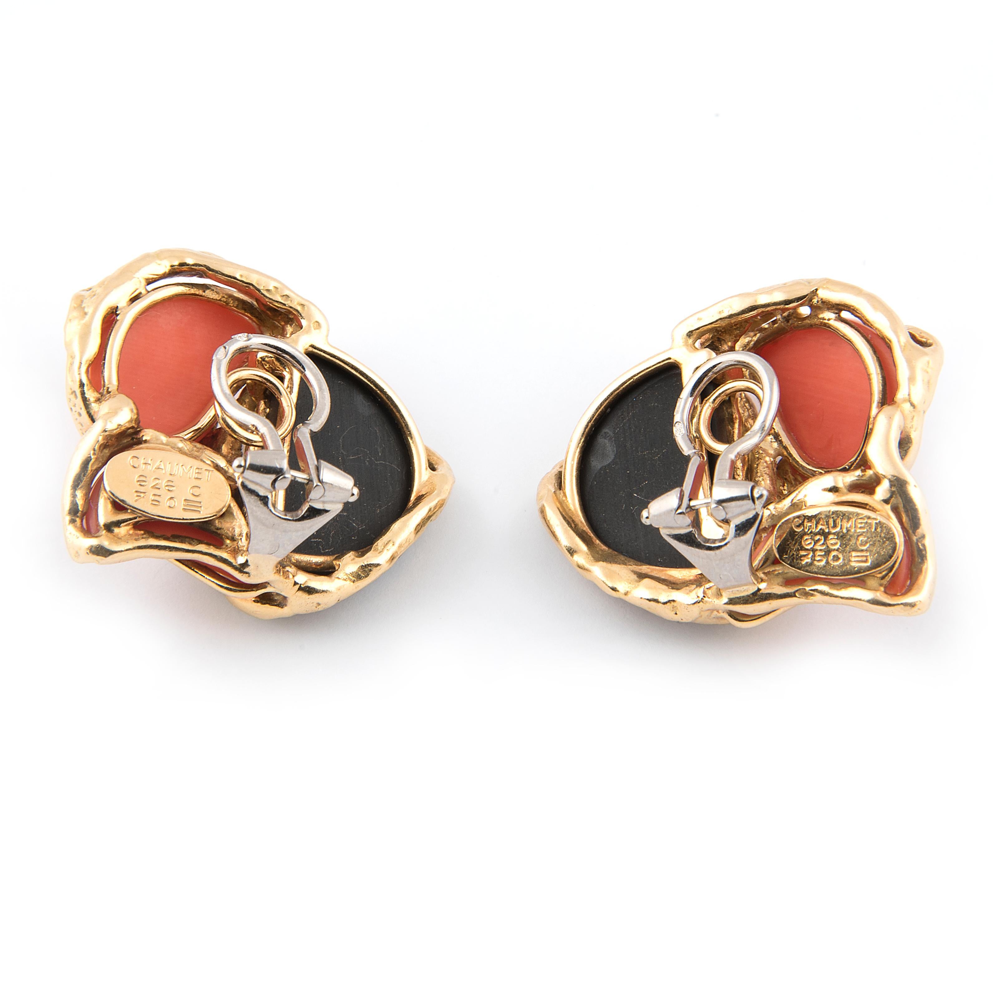 Women's Chaumet 18k Yellow Gold Onyx Coral and Diamond Earrings For Sale
