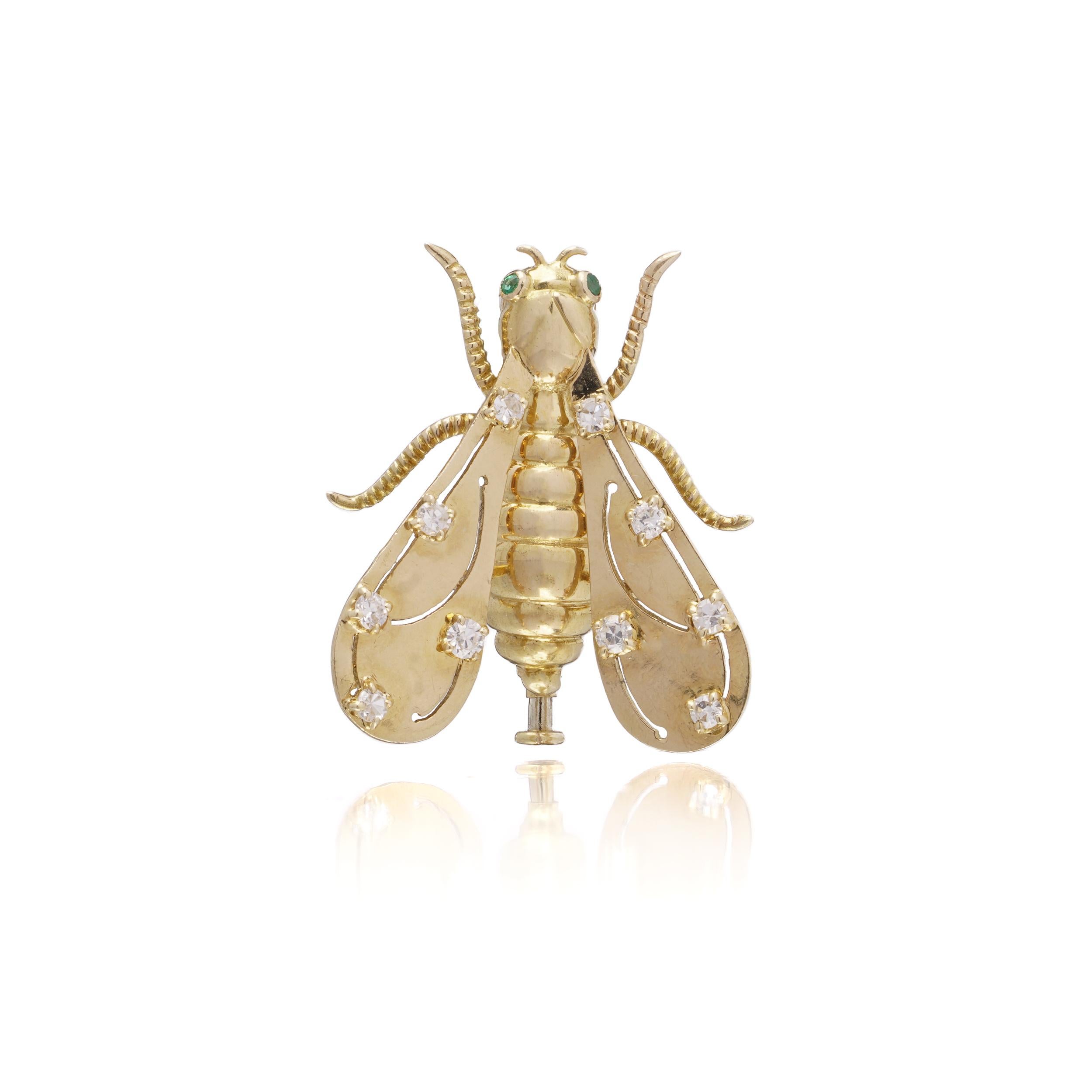 Chaumet 18kt Gold Insect Brooch with Diamonds and Emerald Eyes For Sale 1