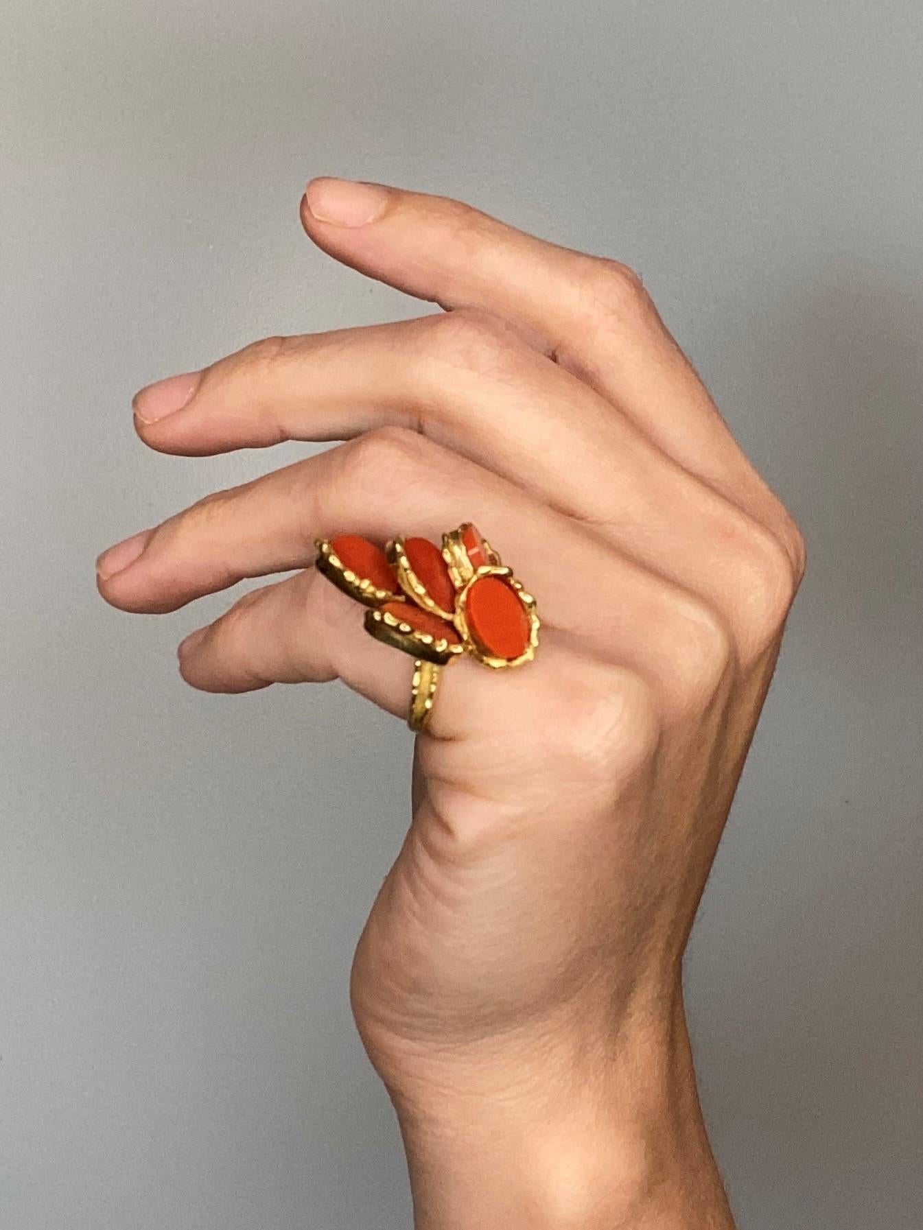 Chaumet 1970 Paris Retro Cocktail Ring in 18Kt Gold with Red Coral Carvings For Sale 3