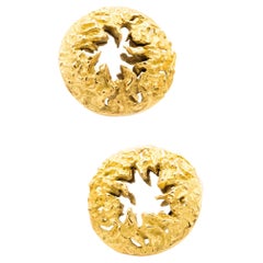 Chaumet 1970 Paris Retro Mirrored Clip Earrings in Textured 18Kt Yellow Gold