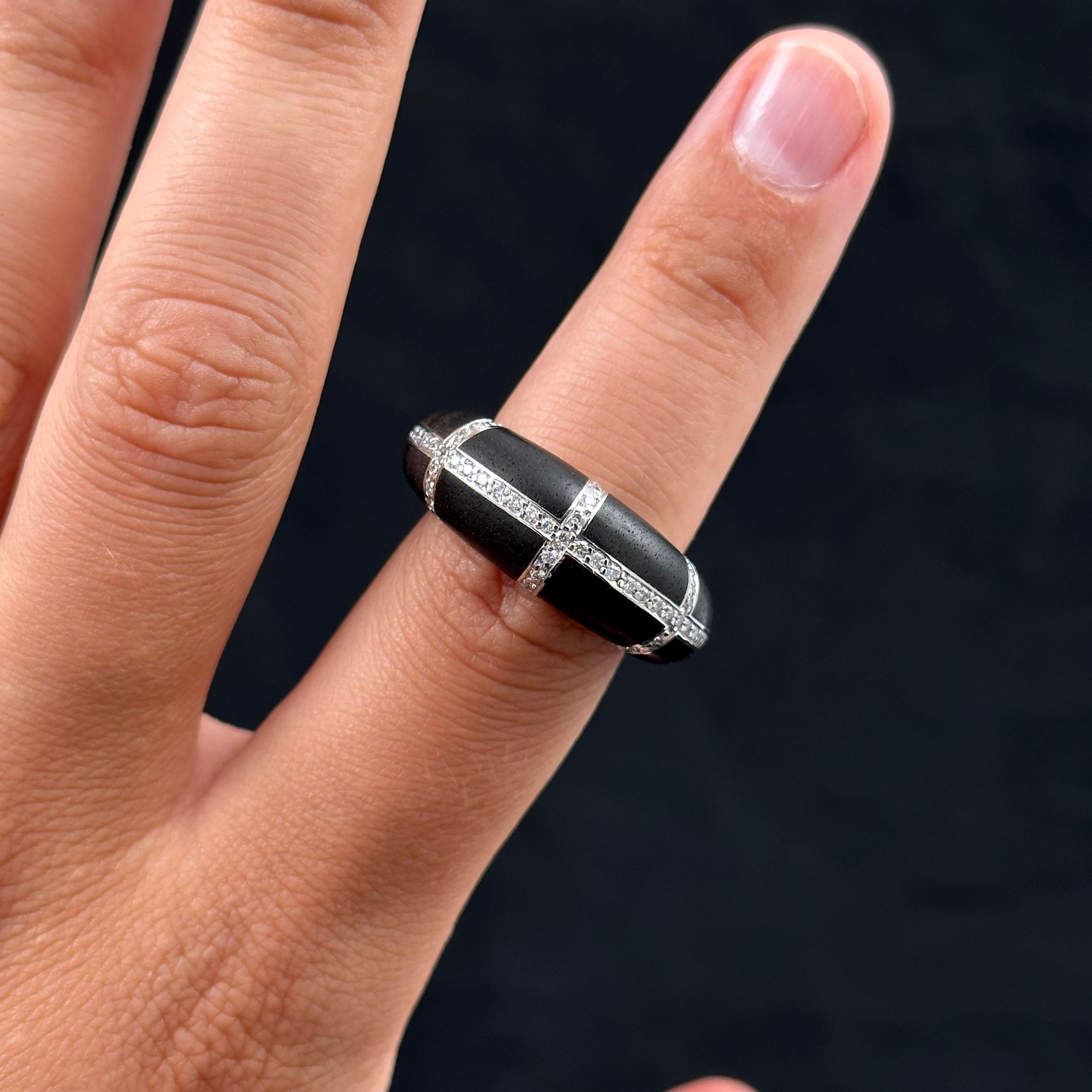 Chaumet Anneau Anillo de Cóctel Diamante Ébano Negro Oro Blanco 18K Francés Años 90 en Bueno estado para la venta en Lisbon, PT