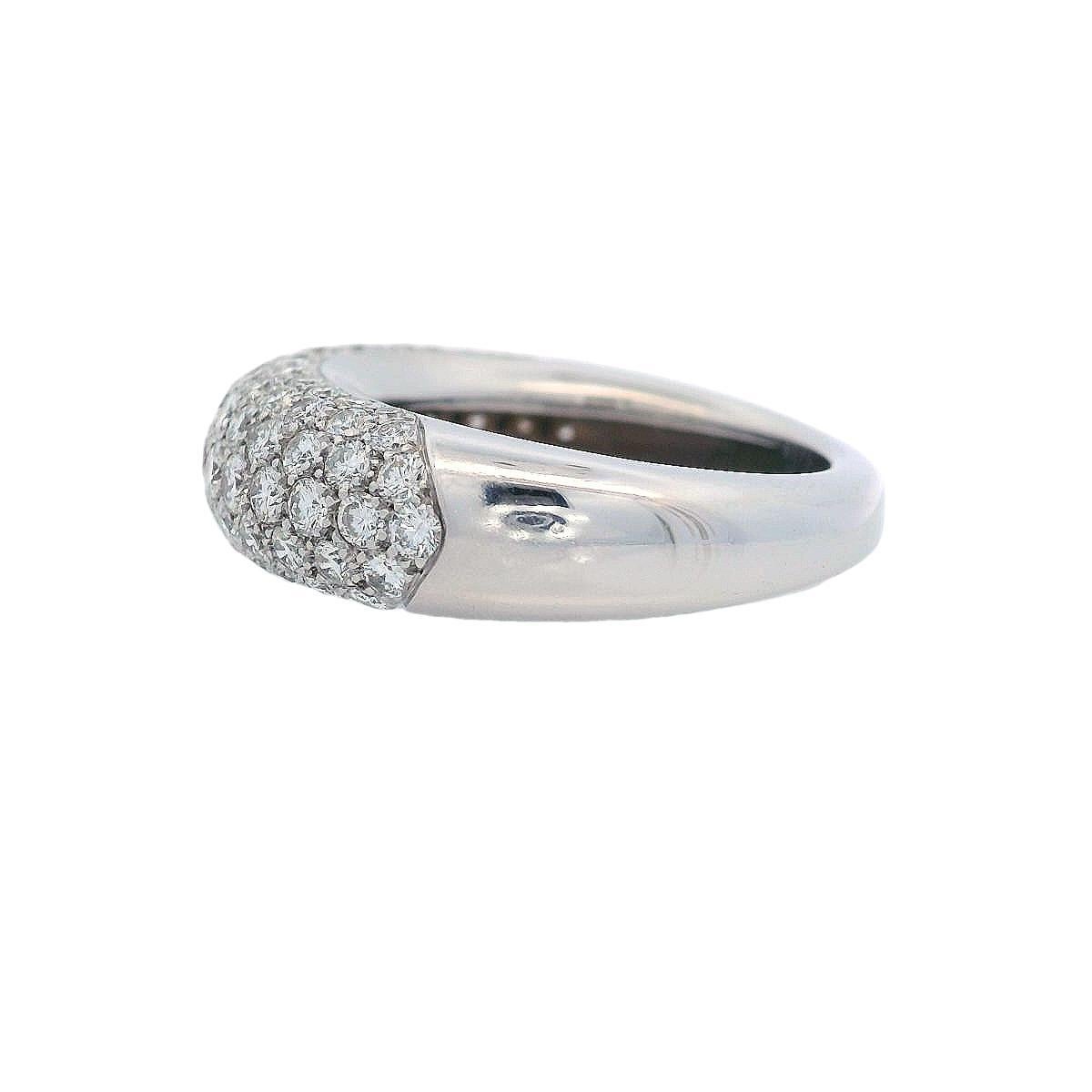 CHAUMET Anneau Paris 18kt White Gold Dome Ring with Diamonds In Excellent Condition For Sale In Aventura, FL