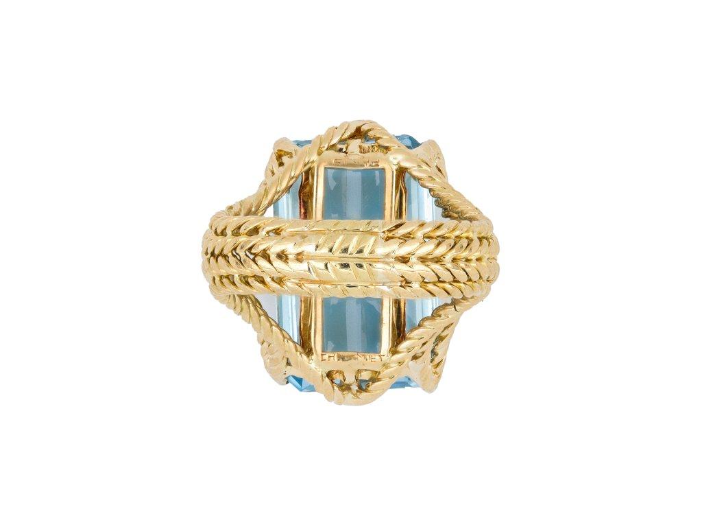 Women's or Men's Chaumet aquamarine ring, French, circa 1945. For Sale