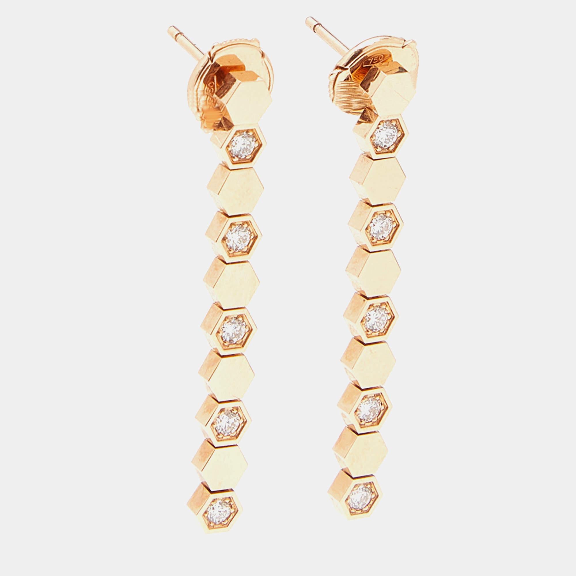 The Chaumet Bee My Love rarrings epitomize elegance. Crafted with precision, these earrings feature delicate 18k rose gold adorned with brilliant diamonds, forming a timeless union of sophistication and charm. A captivating blend of design and
