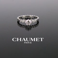 Bague solitaire Bee My Love de Chaumet:: or blanc 18 carats:: France