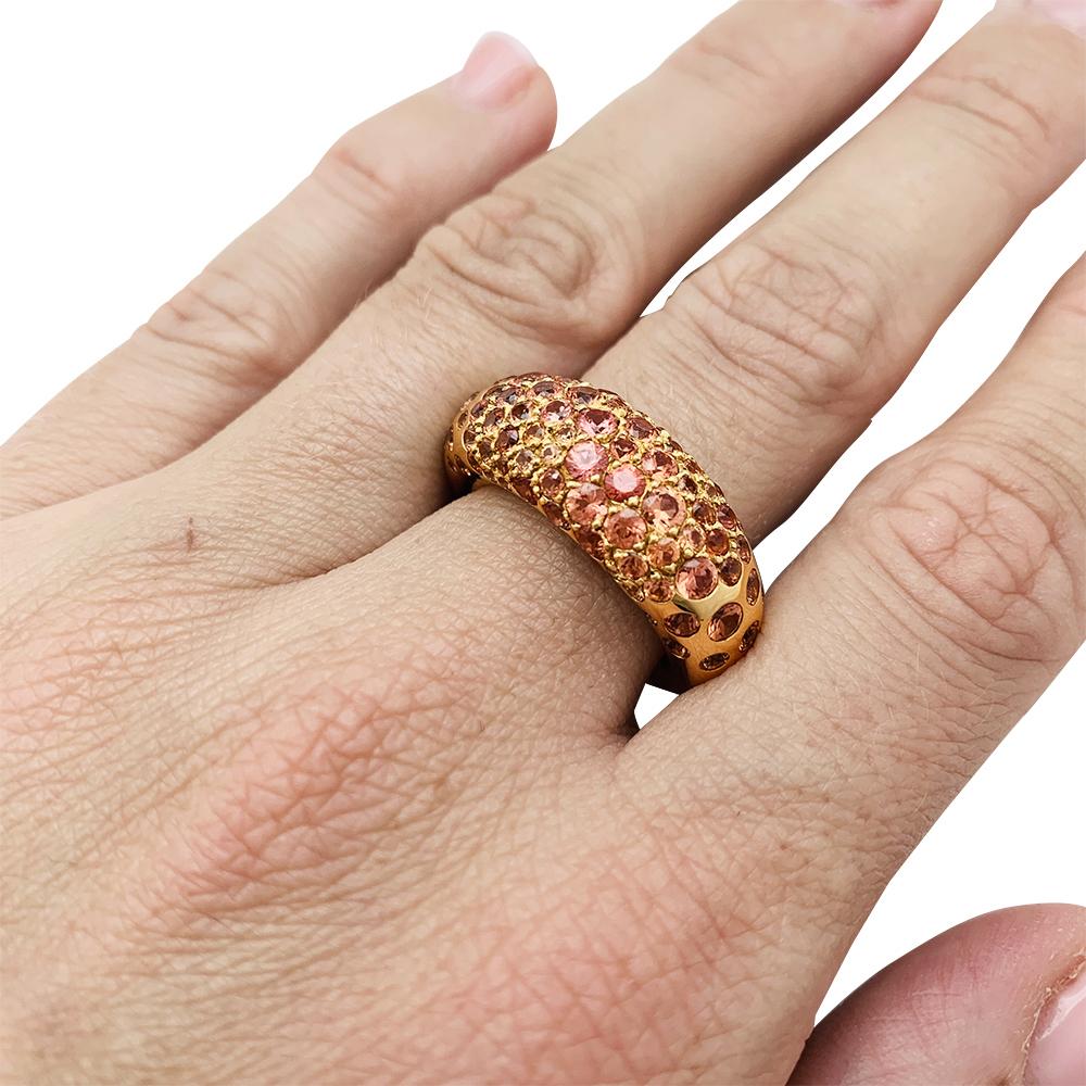 Women's or Men's Chaumet Caviar Collection Orange Sapphire Gold Ring For Sale