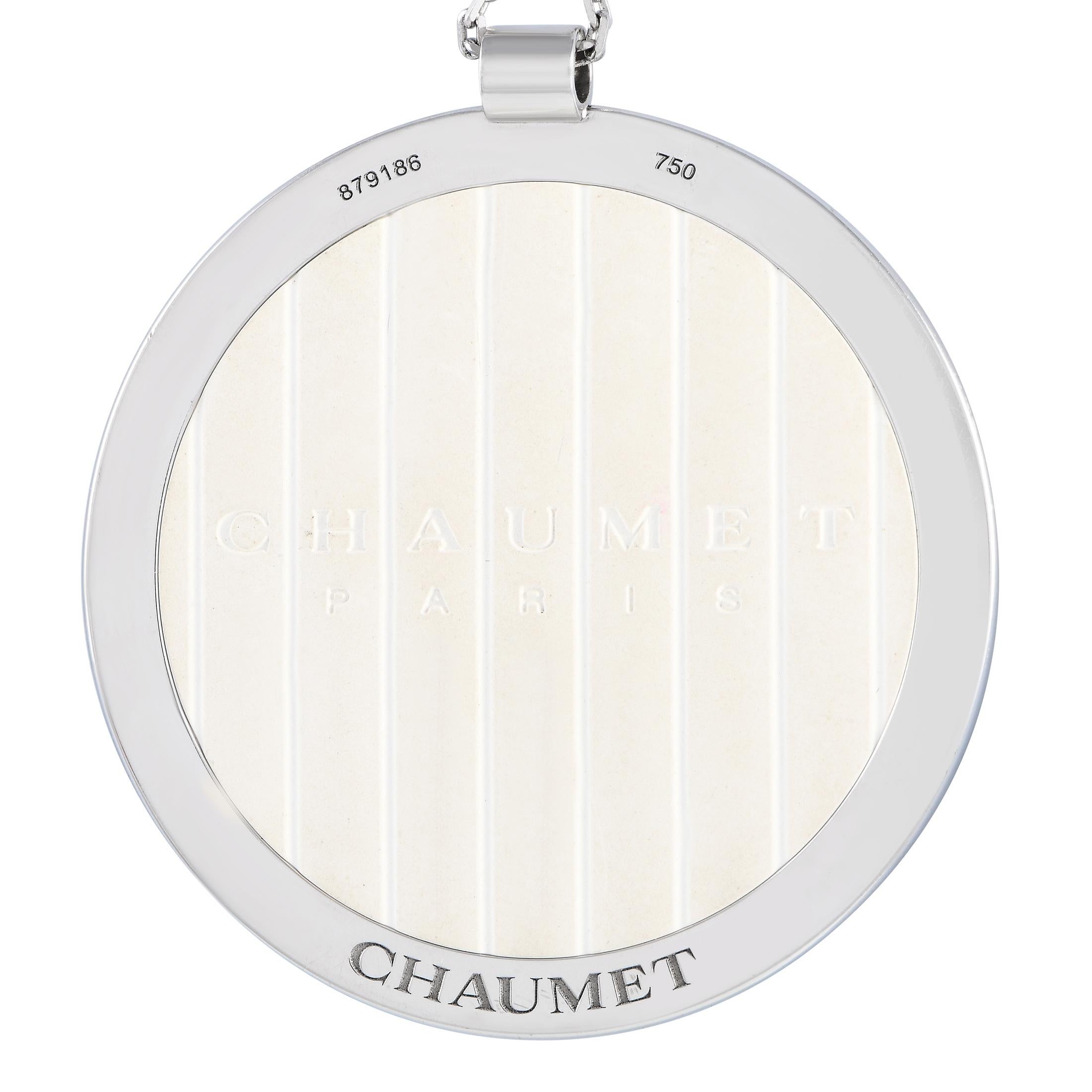 Taglio rotondo Collana Chaumet Class One in oro bianco 18 carati con 2,0 carati di diamanti e smalto bianco e nero in vendita
