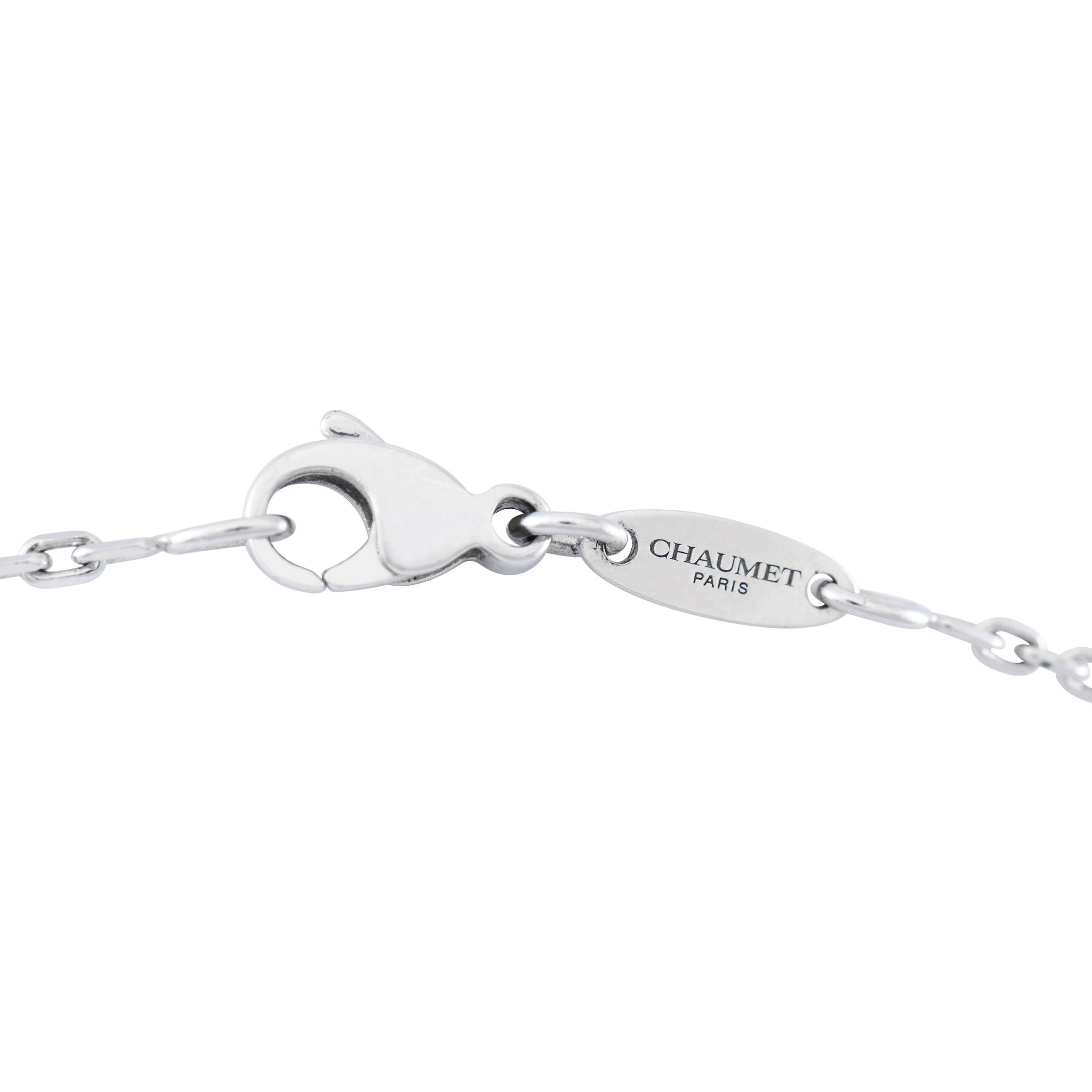 Collana Chaumet Class One in oro bianco 18 carati con 2,0 carati di diamanti e smalto bianco e nero In condizioni ottime in vendita a Southampton, PA