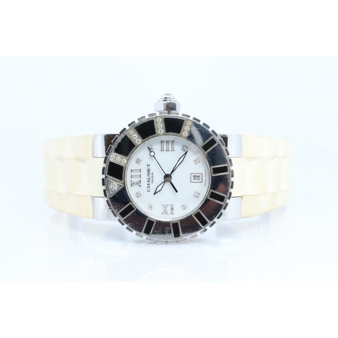 Vintage from before 2000
Band material: Rubber, Silicone, Silver, Stainless steel
Materials: Silver
Power: Battery

Readout: Analog

Beautiful 00s Chaumet Watch

Class One 622b-04622 with diamonds and white dial.

Rubber Strap.

This will be for one