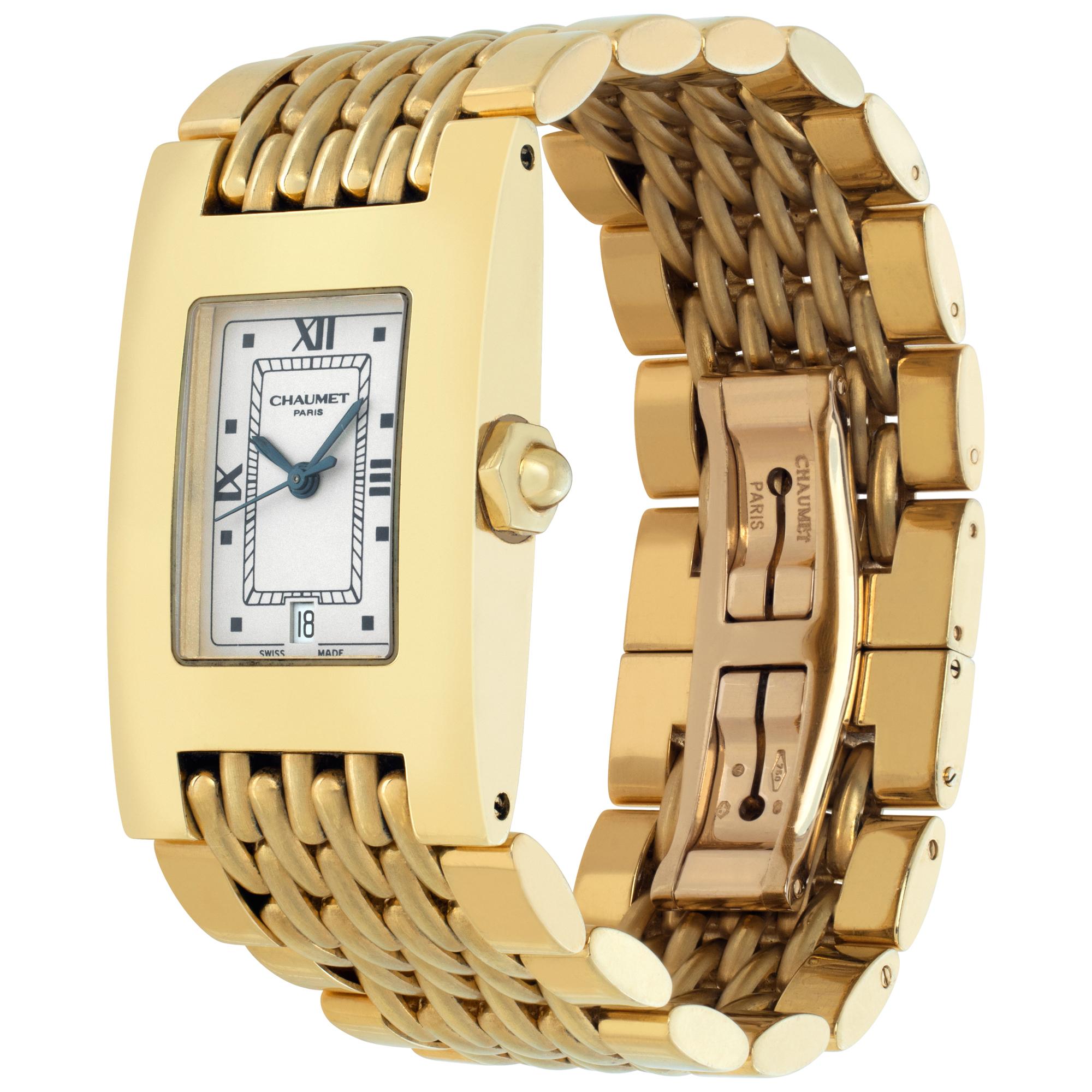 Chaumet in 18k yellow gold. Quartz w/ sweep seconds and date. 37 mm length (lug to lug) by 23 mm width case size. 7 inch length. Fine Pre-owned Chaumet Watch. Certified preowned Classic Chaumet Classic watch is made out of yellow gold on a 18k