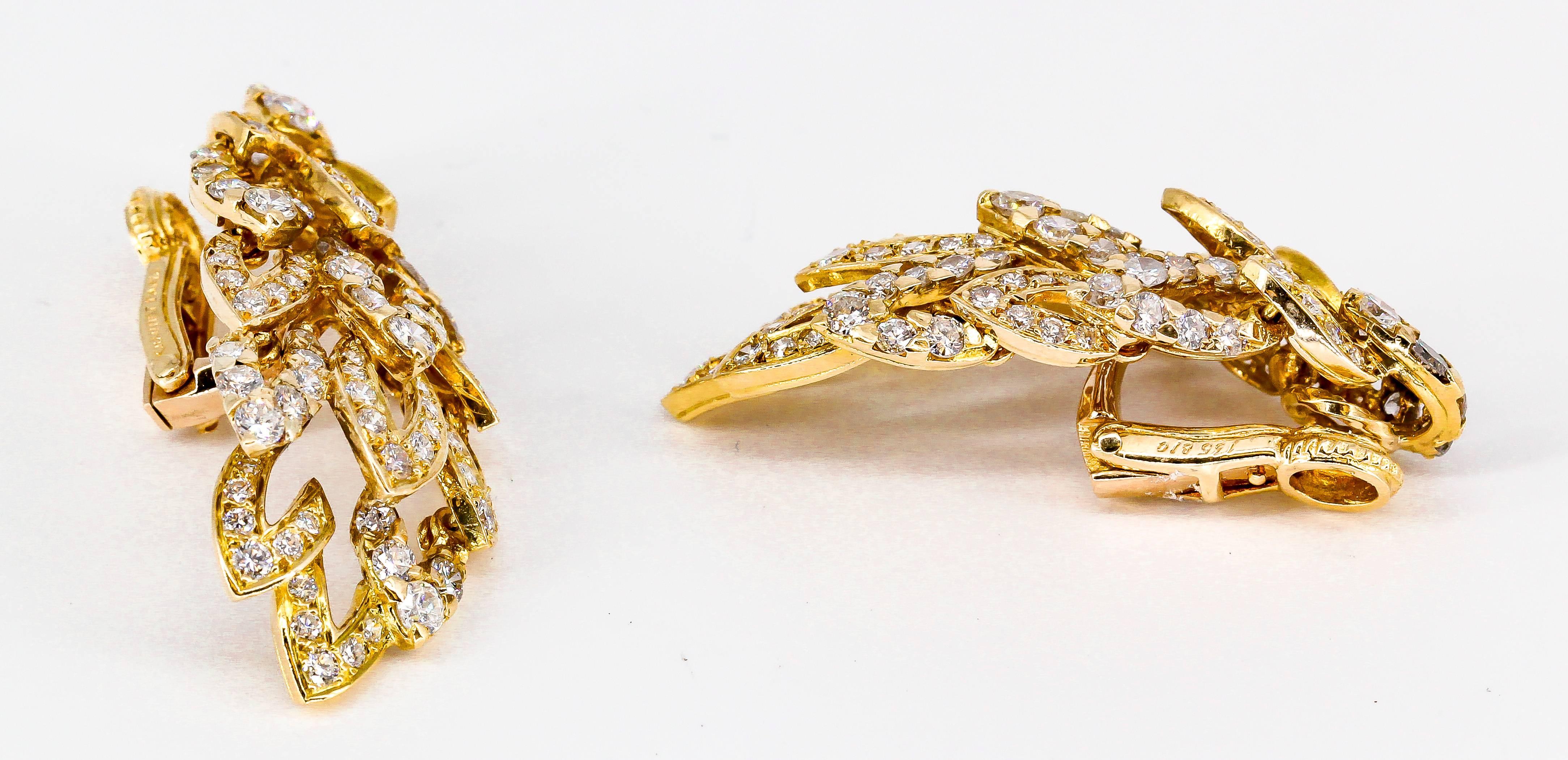 Round Cut Chaumet Diamond and Gold Wings Ear Clips