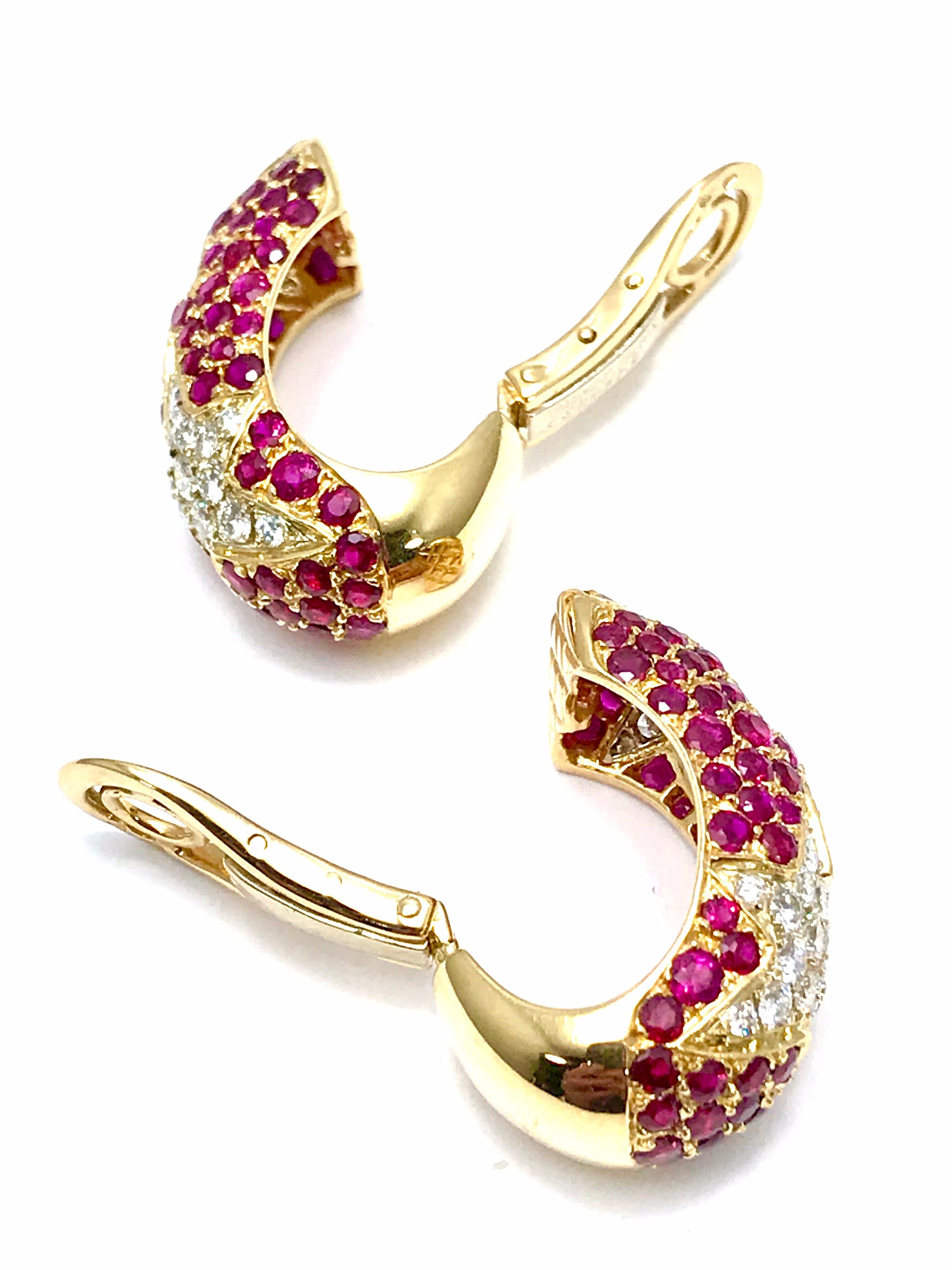 Modern Chaumet Diamond and Ruby 18 Karat Yellow Gold Clip Earrings