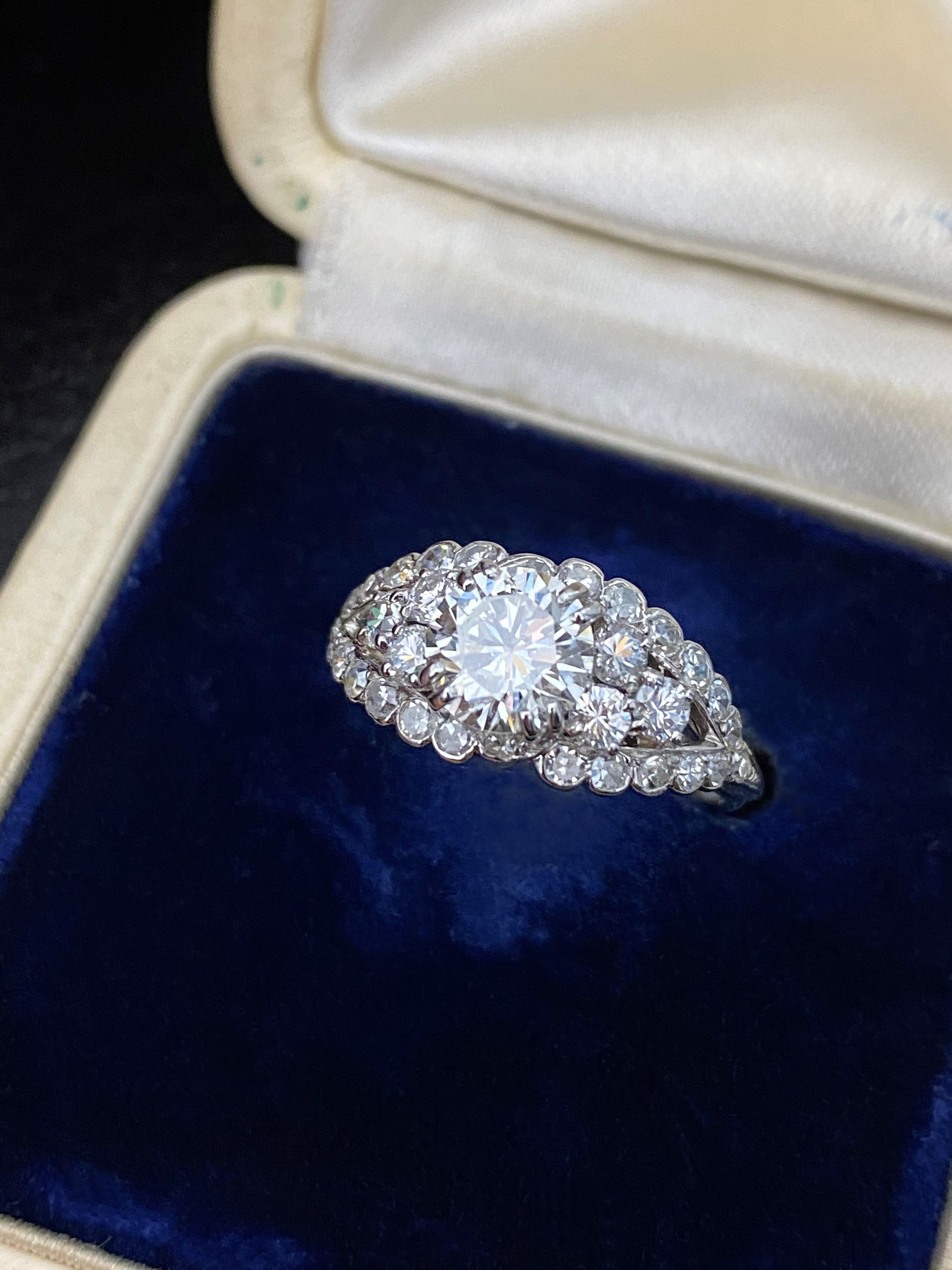 Chaumet Diamond Cluster Ring, French, circa 1935 For Sale 1