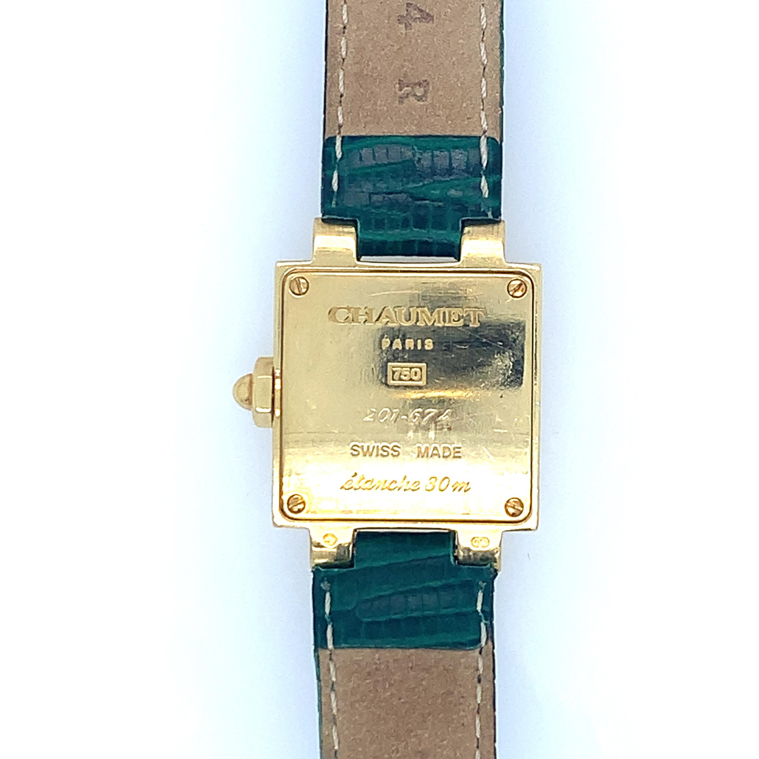 Moderne Chaumet Montre-bracelet Etonche en or jaune 18 carats et diamants  en vente