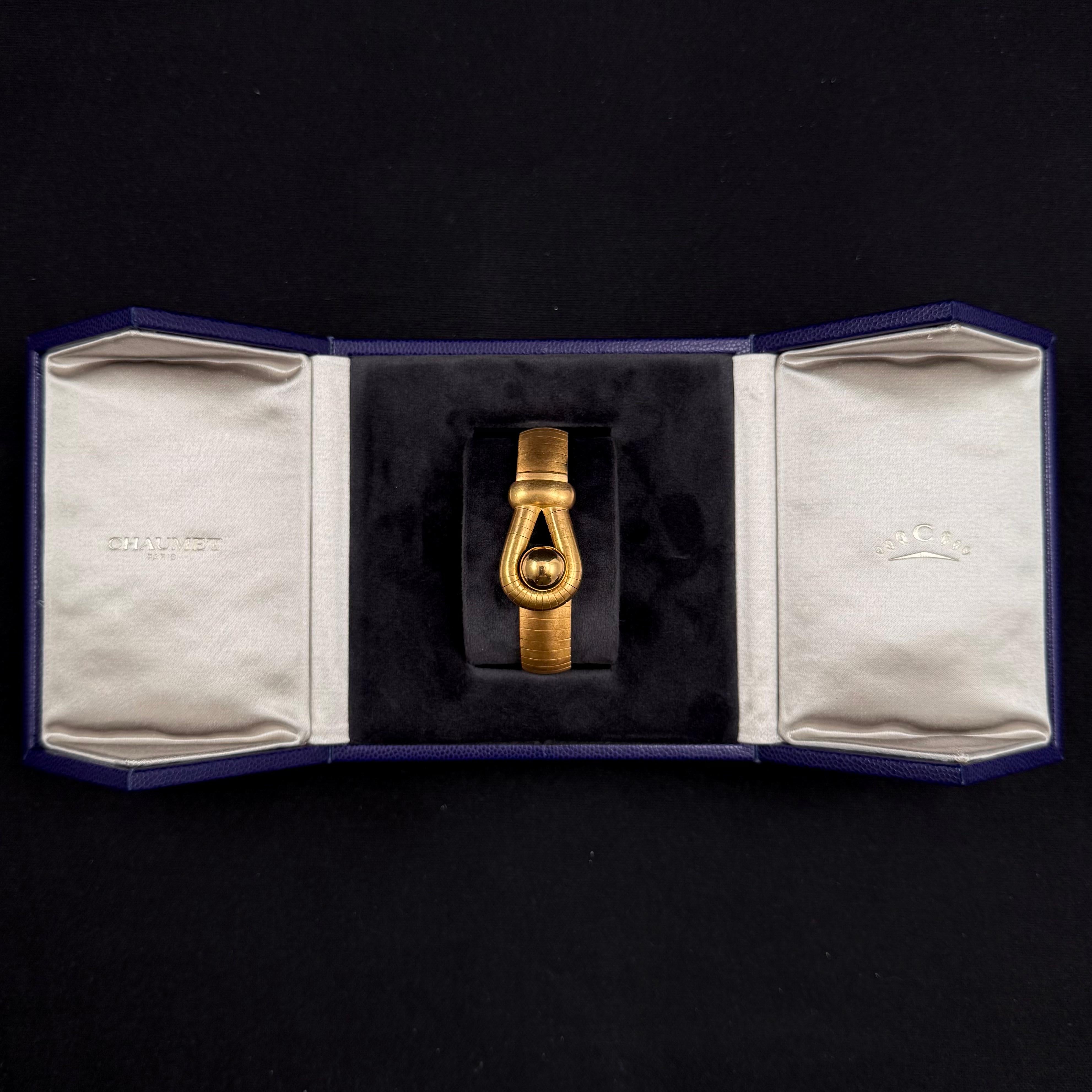 Modern Chaumet Fidelité Loyalty Ball Loop Bracelet 18K Yellow Gold Vintage 1970s 1980s For Sale
