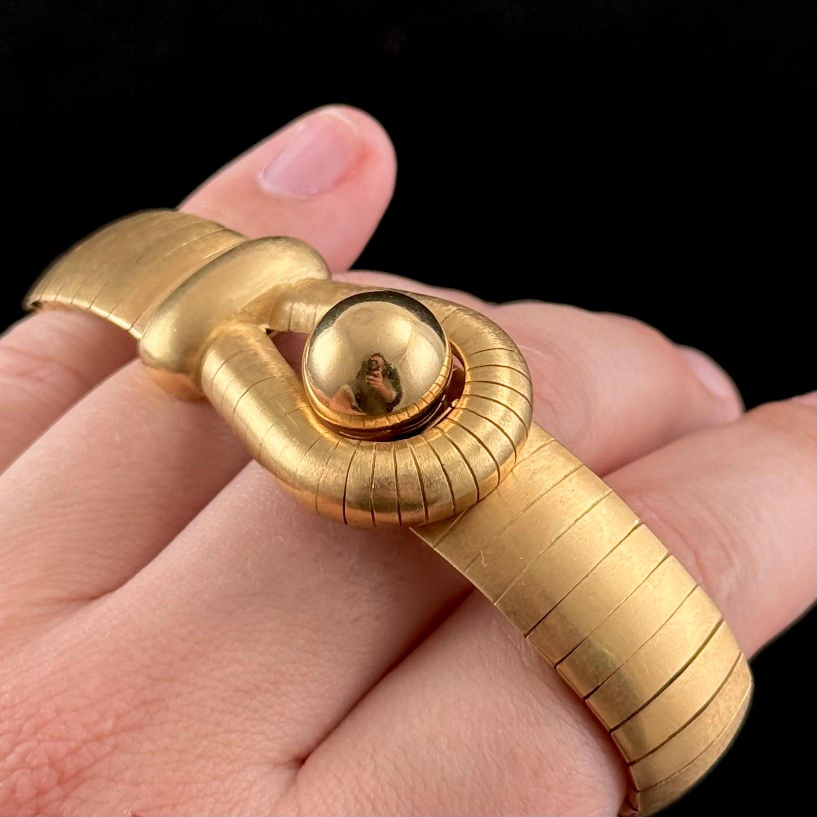 Chaumet Fidelité Loyalty Ball Loop Bracelet 18K Yellow Gold Vintage 1970s 1980s For Sale 1