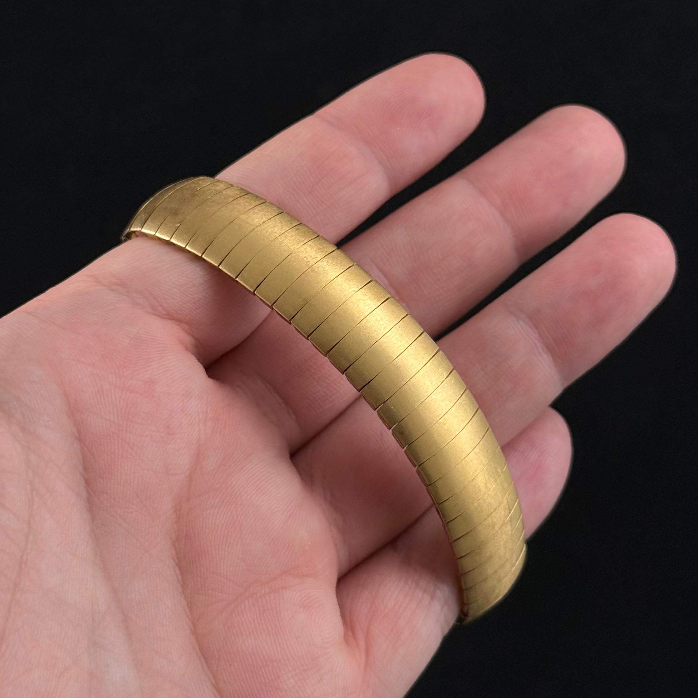 Chaumet Fidelité Loyalty Ball Loop Bracelet 18K Yellow Gold Vintage 1970s 1980s For Sale 2