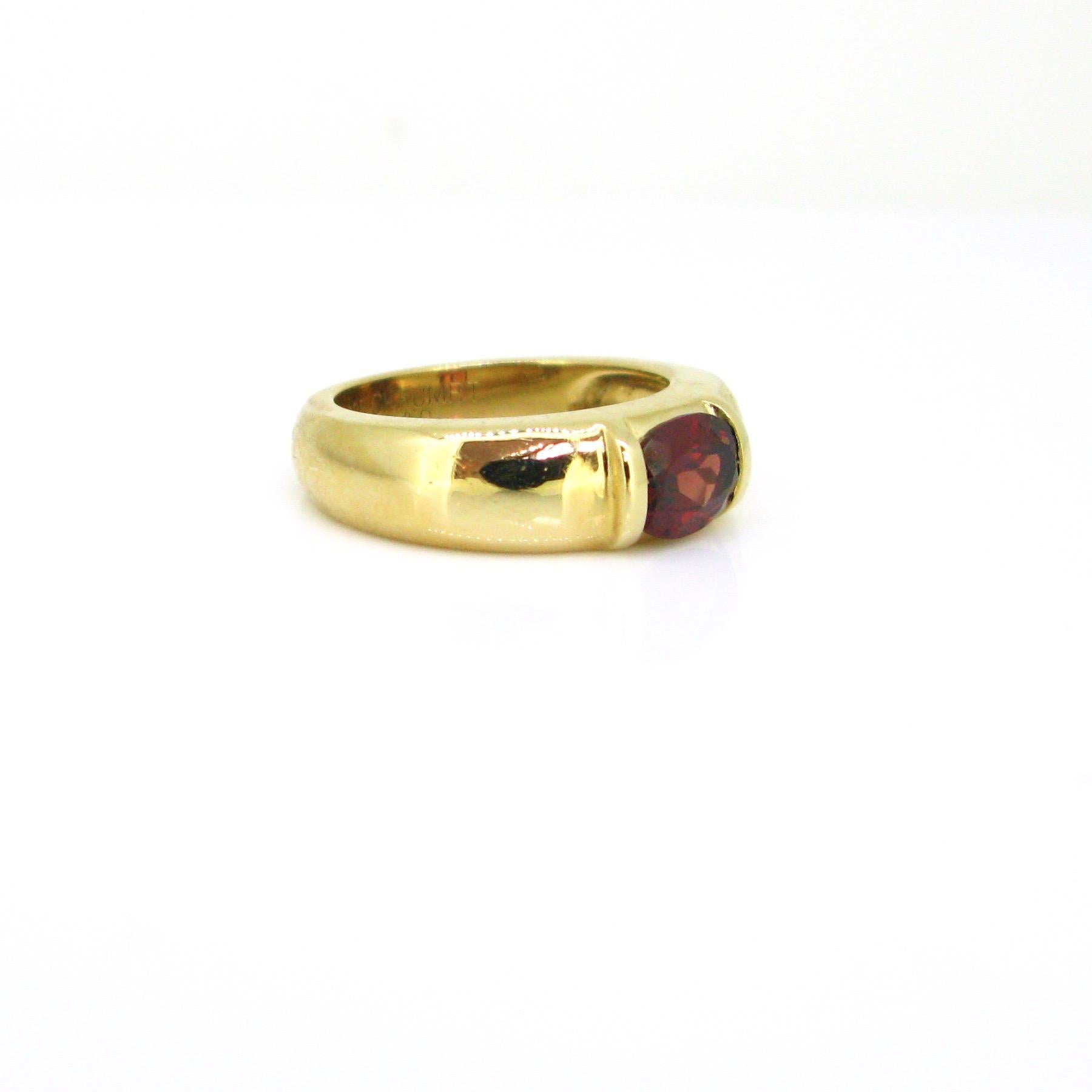 Oval Cut Chaumet Garnet Band Ring, 18 Karat Yellow Gold, France
