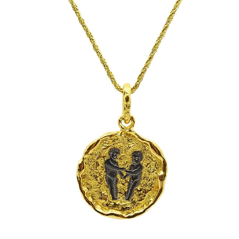 Chaumet Ciondolo dello Zodiaco Gemelli Collana in oro bianco giallo in vendita 8