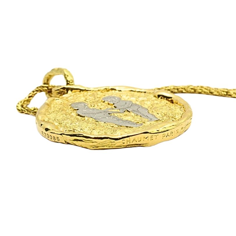 Chaumet Ciondolo dello Zodiaco Gemelli Collana in oro bianco giallo in vendita 9