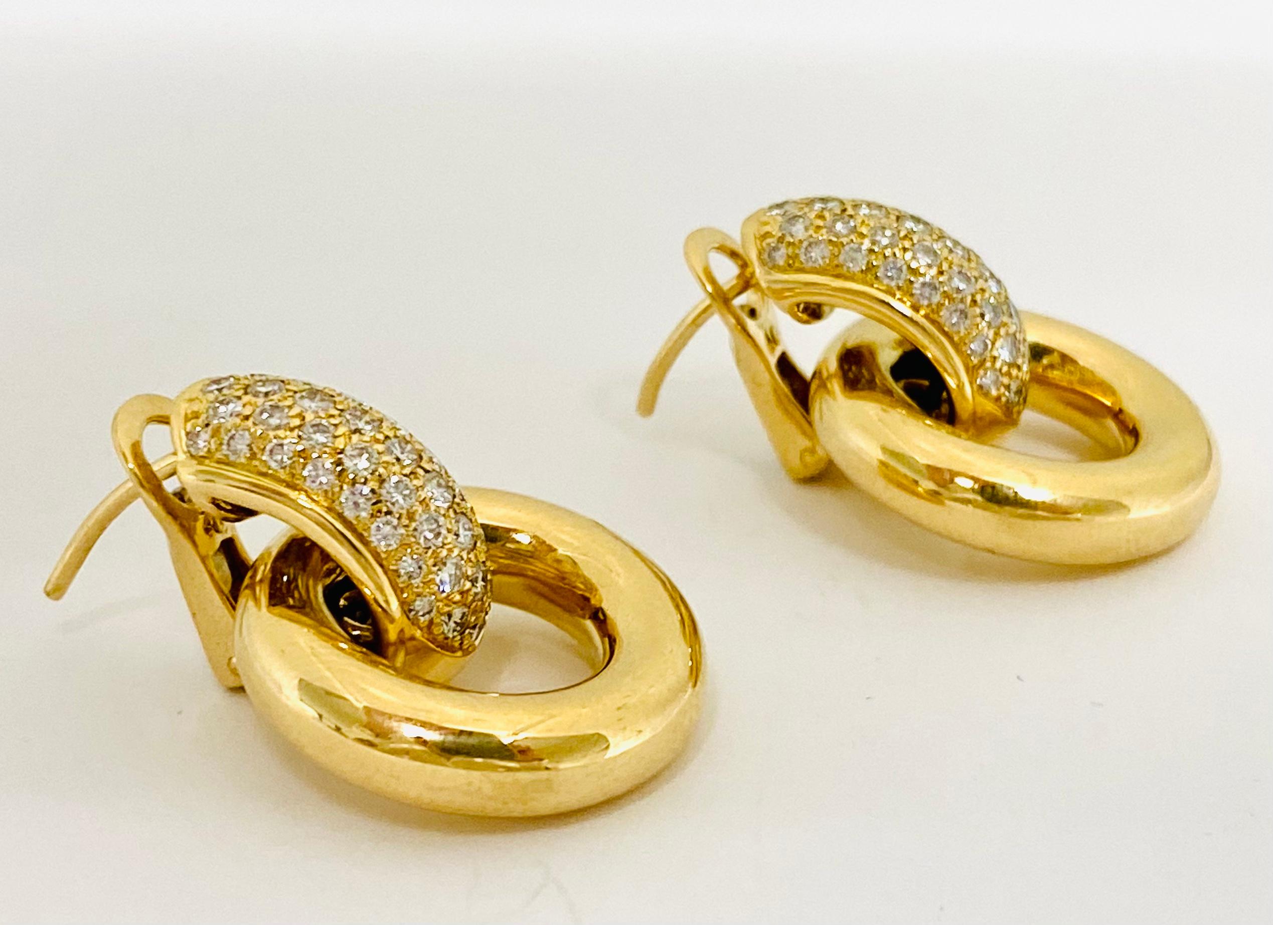 Chaumet Gold Diamond Earrings In Excellent Condition For Sale In Beverly Hills, CA