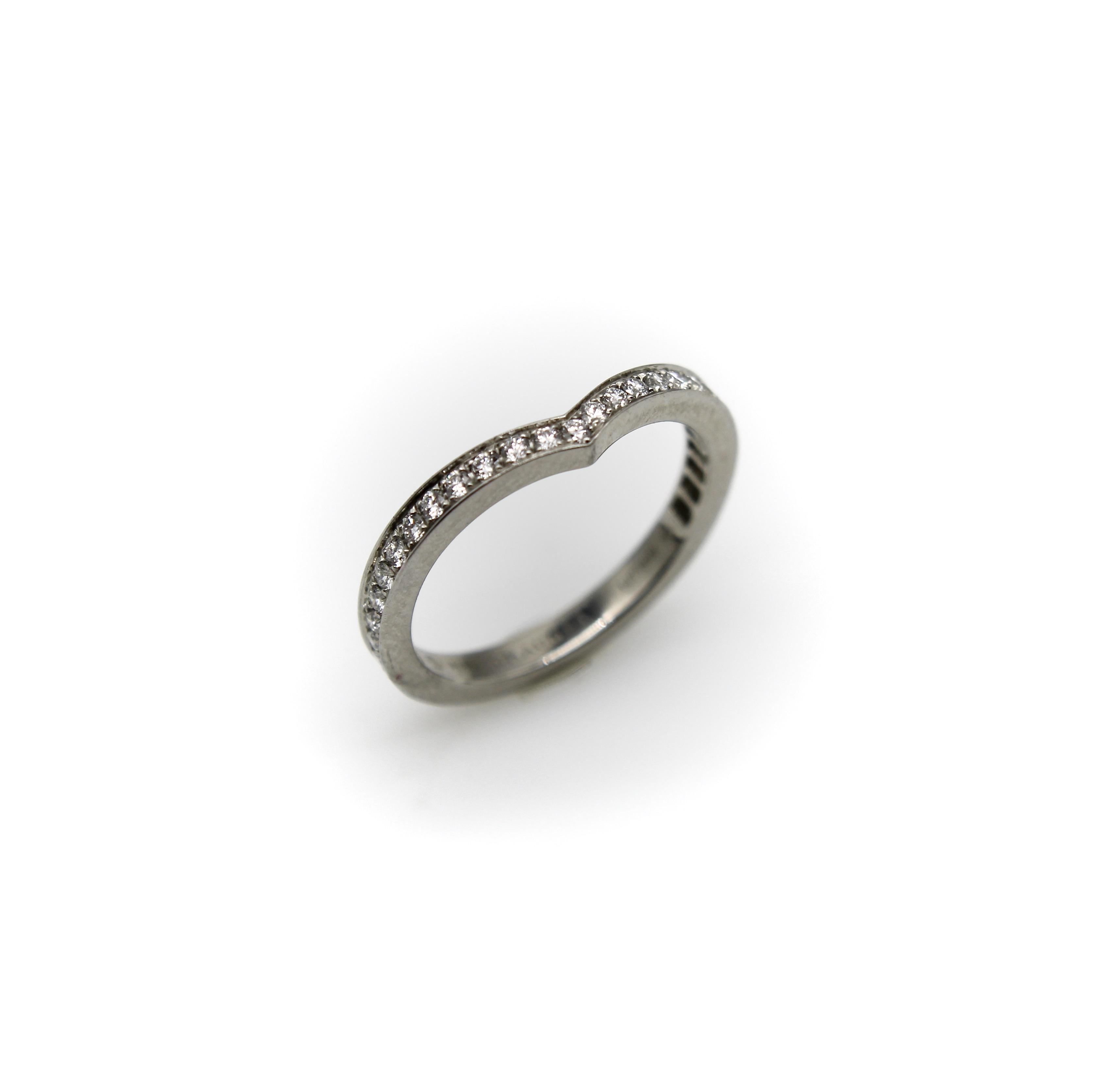 Chaumet Joséphine Aigrette Platinum Diamond Wedding Band For Sale 3