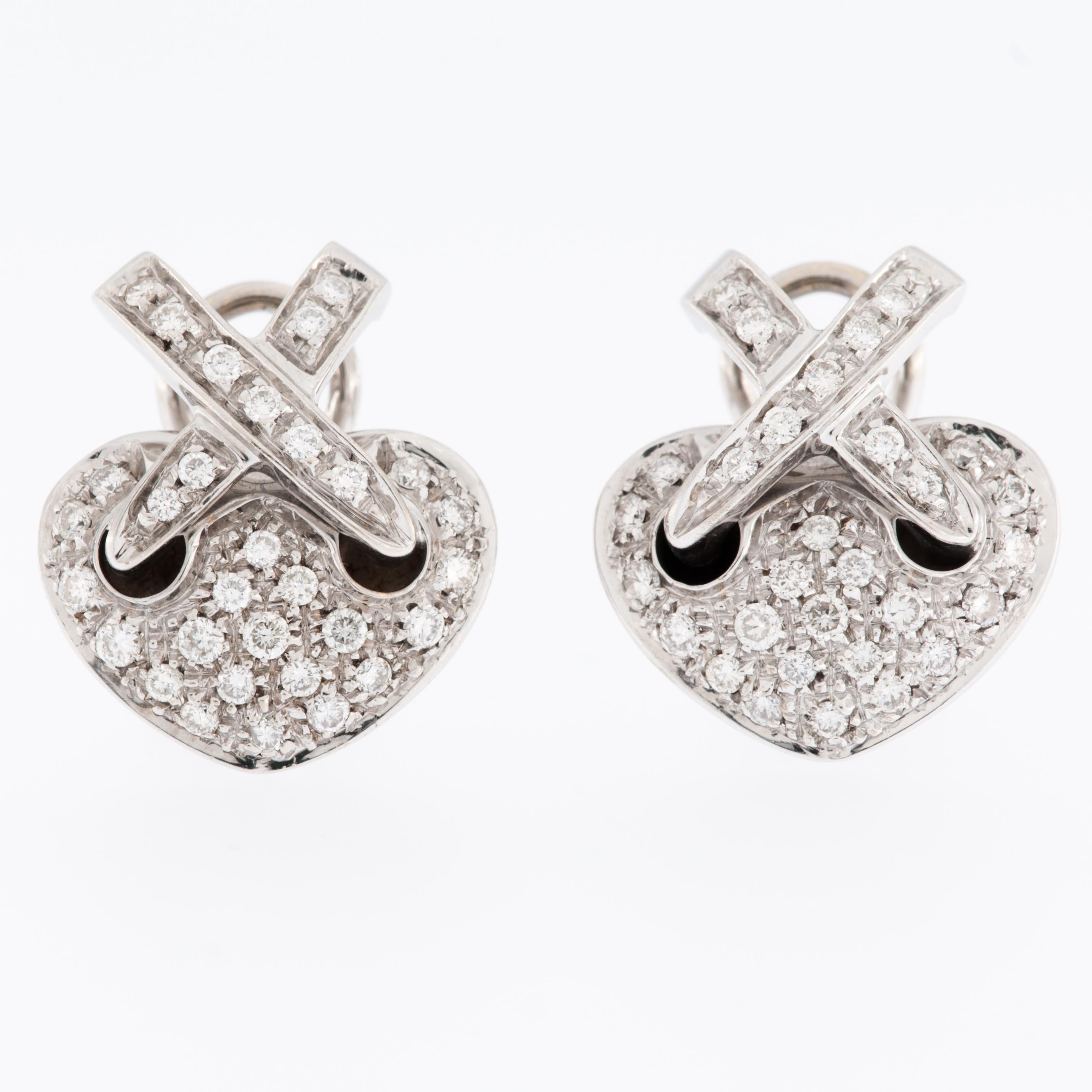 Contemporain Chaumet Liens Style Boucles d'oreilles cœur en or blanc 18 carats avec diamants en vente