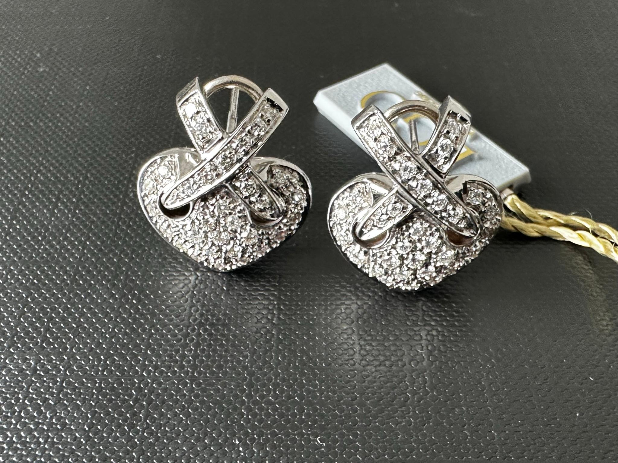 Contemporary Chaumet Liens Style 18kt White Gold Heart Earrings with Diamonds For Sale
