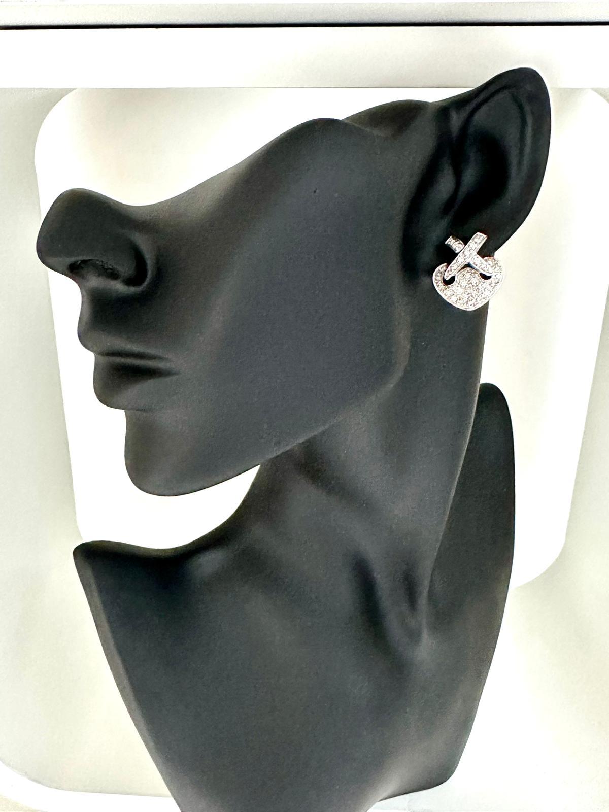 Chaumet Liens Style Boucles d'oreilles cœur en or blanc 18 carats avec diamants en vente 2