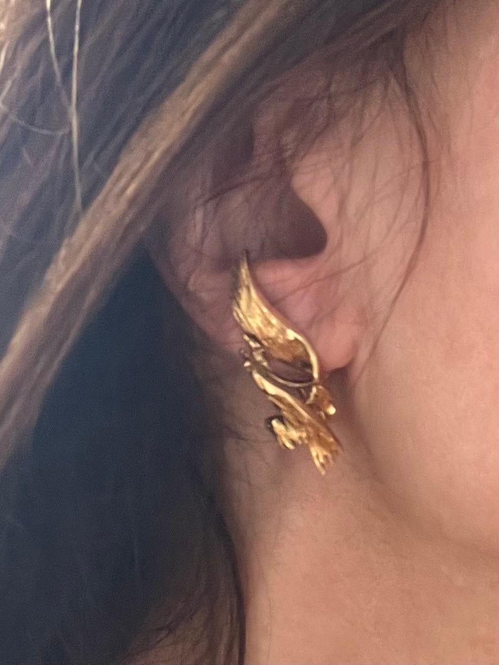 Women's or Men's Chaumet Modernist 18K Gold Earrings For Sale