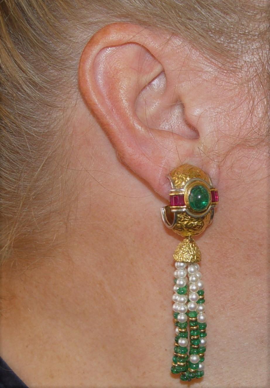CHAUMET New York Emerald, Ruby and pearl earrings 18K For Sale 7