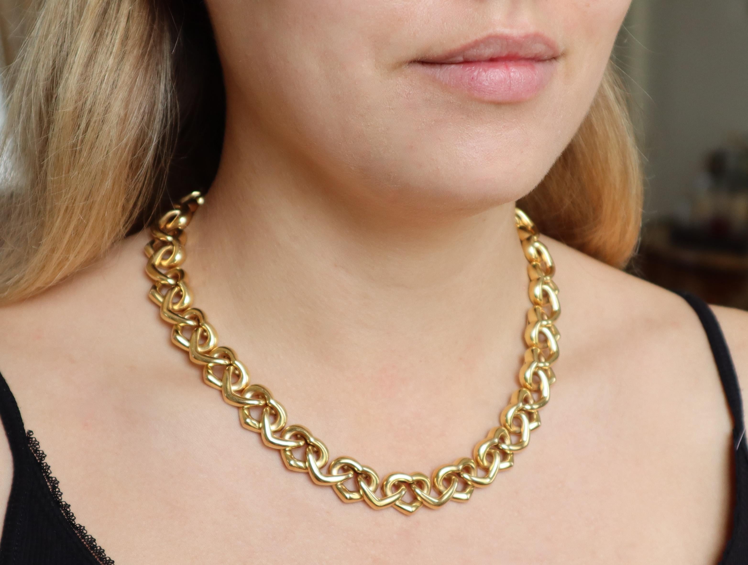 Chaumet Paris Collier cœur en or jaune 18 carats Unisexe en vente