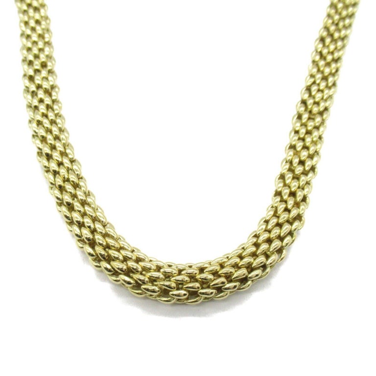 Chaumet Paris 18k Yellow Gold Choker Necklace Vintage Circa 1970s Fully Hallmarked

Here is your chance to purchase a beautiful and highly collectible French signed necklace.  Truly a great piece at a great price! 

CHAUMET
Item Name	Chaumet