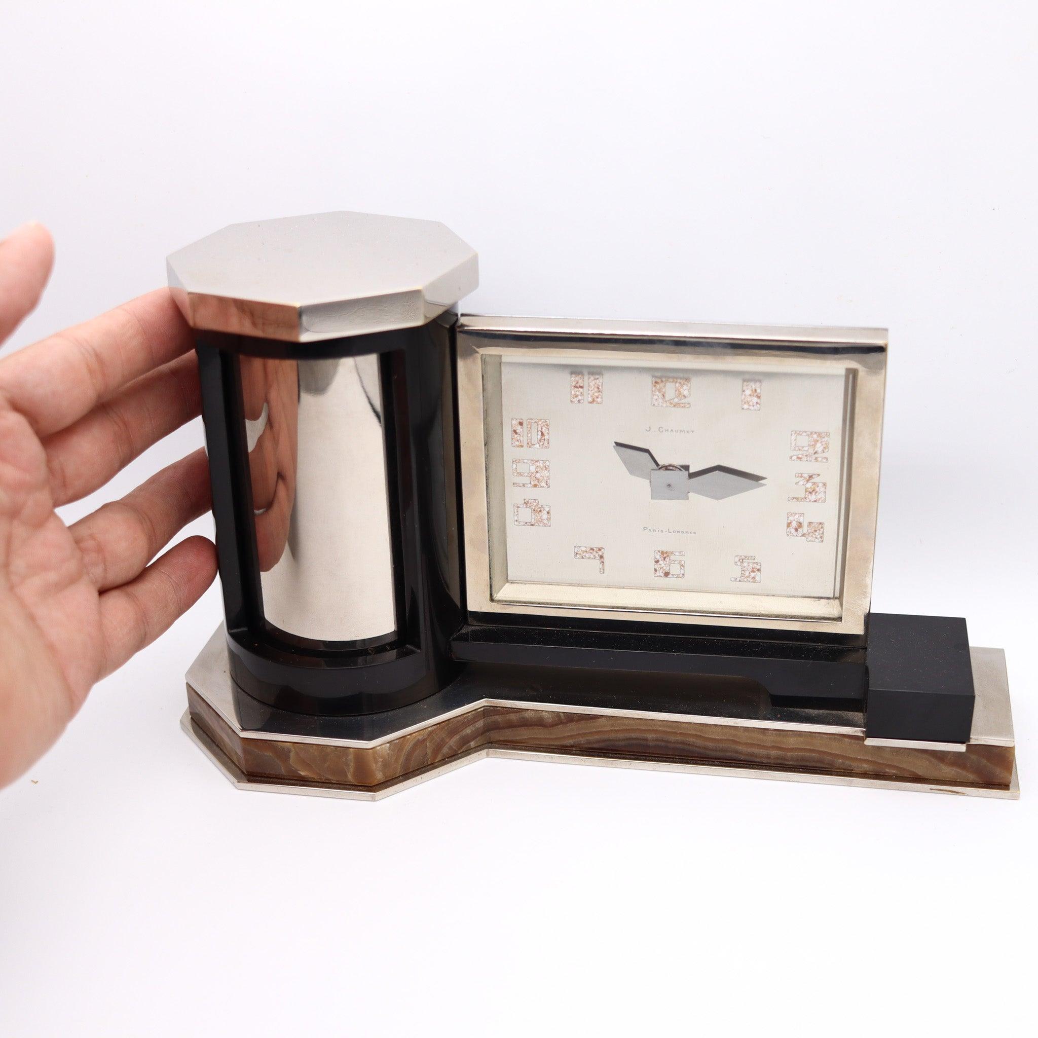 CHAUMET Paris 1925 Horloge de bureau Art Deco En Argent Plaqué Avec Agate & Onyx Noir en vente 3