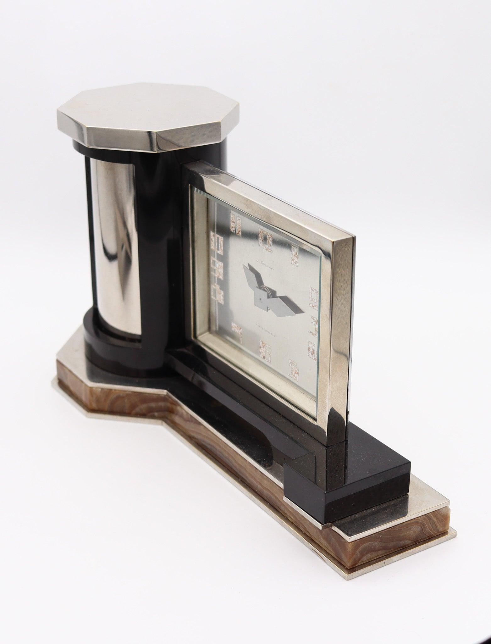CHAUMET Paris 1925 Horloge de bureau Art Deco En Argent Plaqué Avec Agate & Onyx Noir en vente 1
