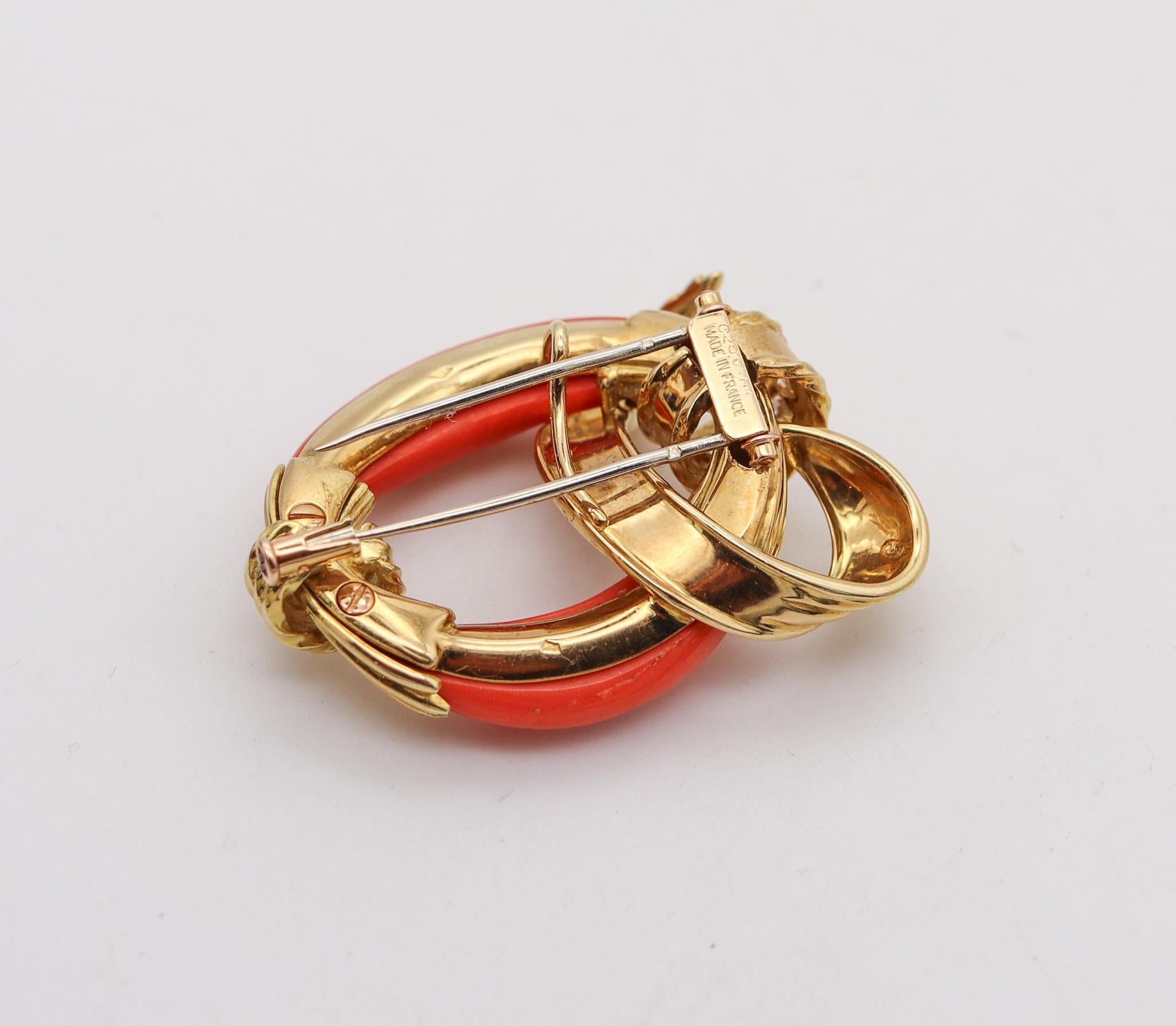 Chaumet Paris 1960 Modernist Pendant Brooch In 18Kt Gold With Coral And Diamonds In Excellent Condition For Sale In Miami, FL