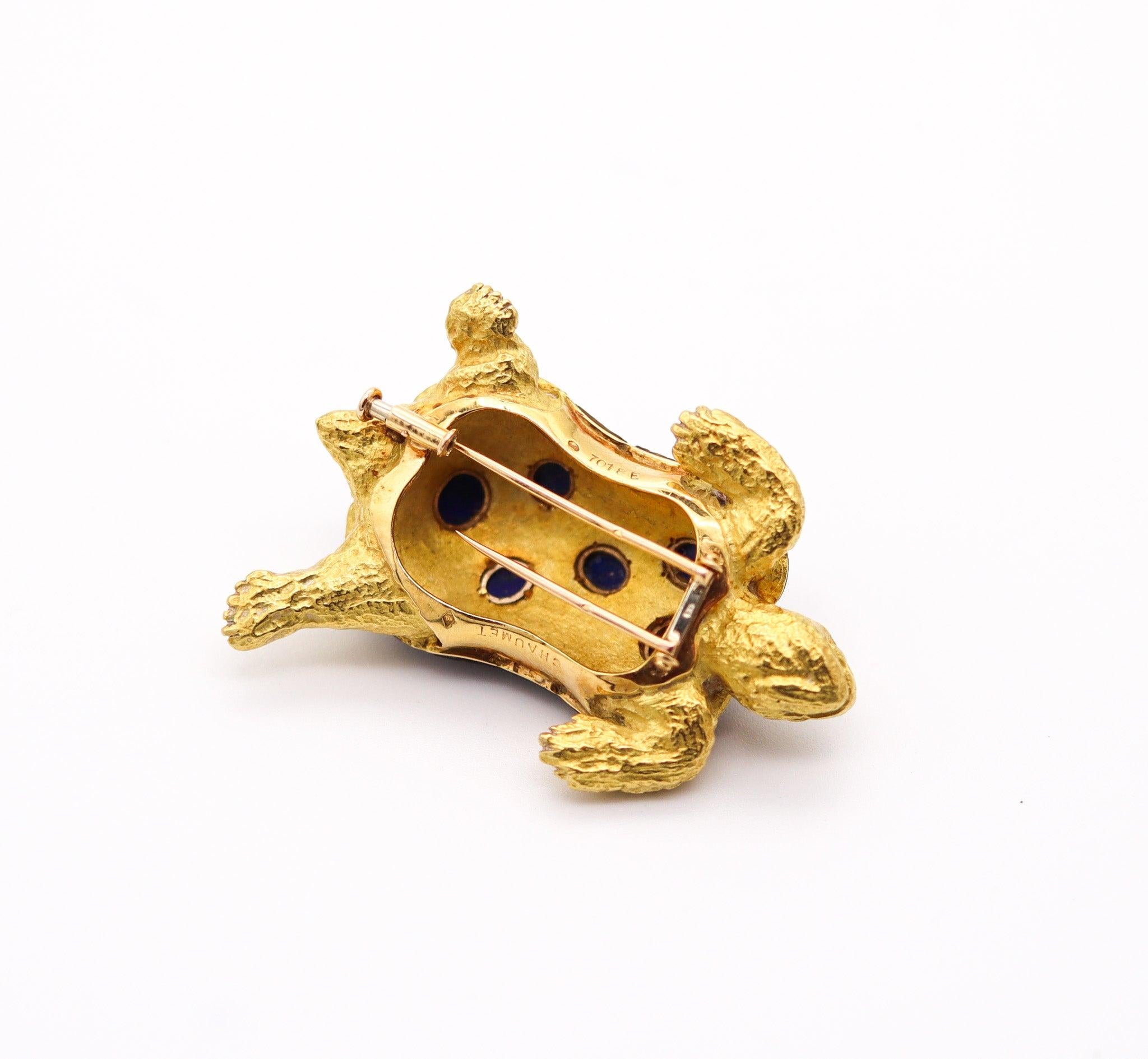 CHAUMET Paris 1960 Turtle Brooch 18Kt Yellow Gold With Diamonds & Lapis Lazuli In Excellent Condition For Sale In Miami, FL