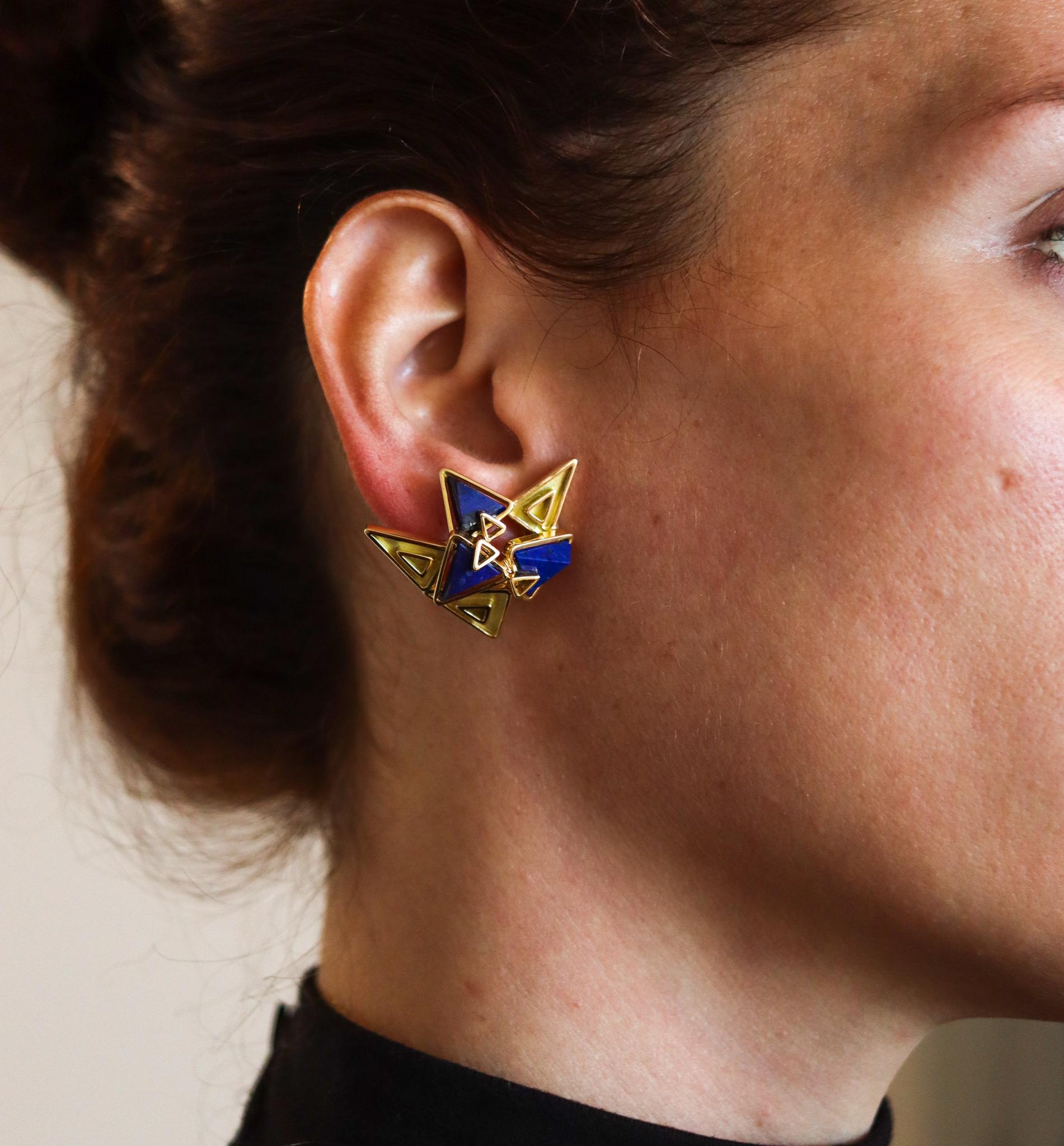 Chaumet Paris 1970 Rare Geometric Clip-on Earrings 18Kt Gold With Carved Lapis For Sale 2