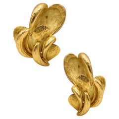 Chaumet Paris 1970 Retro Modernist Clip on Earrings in Solid 18kt Yellow Gold
