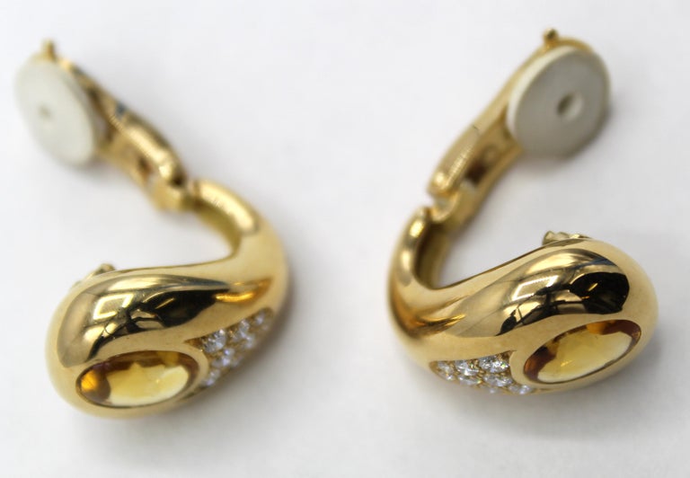Mauboussin Paris 1980s Citrine Diamond 18 Karat Gold Ear Clips In Excellent Condition For Sale In New York, NY