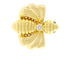 Chaumet Paris Diamond Gold Bumble Bee Pendant