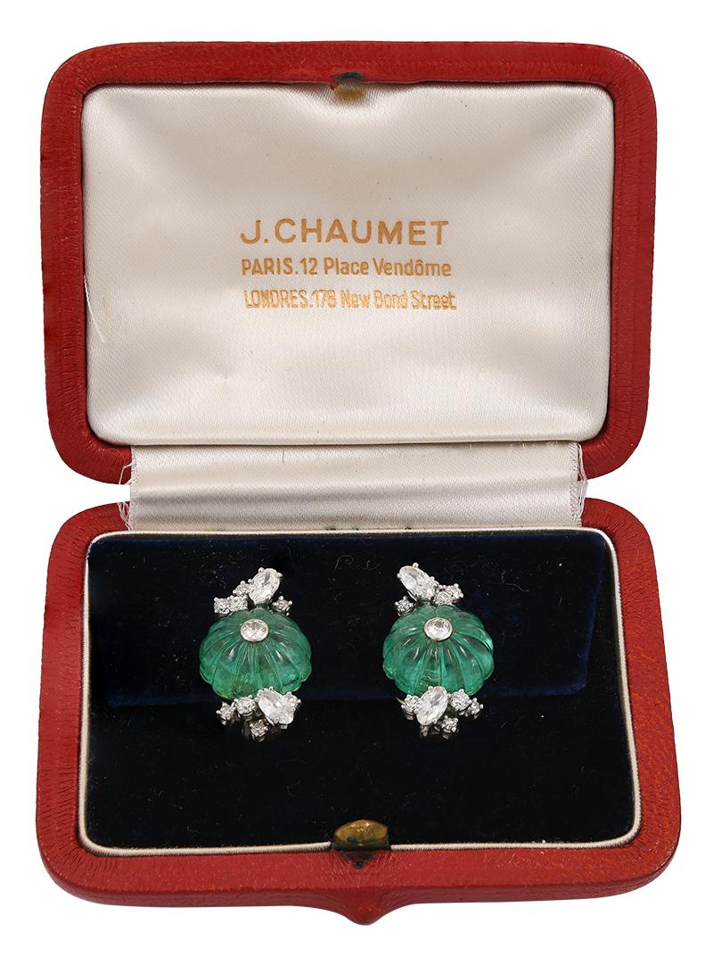 Chaumet Paris Französische Art Deco Smaragd-Diamant-Ohrringe (Art déco) im Angebot