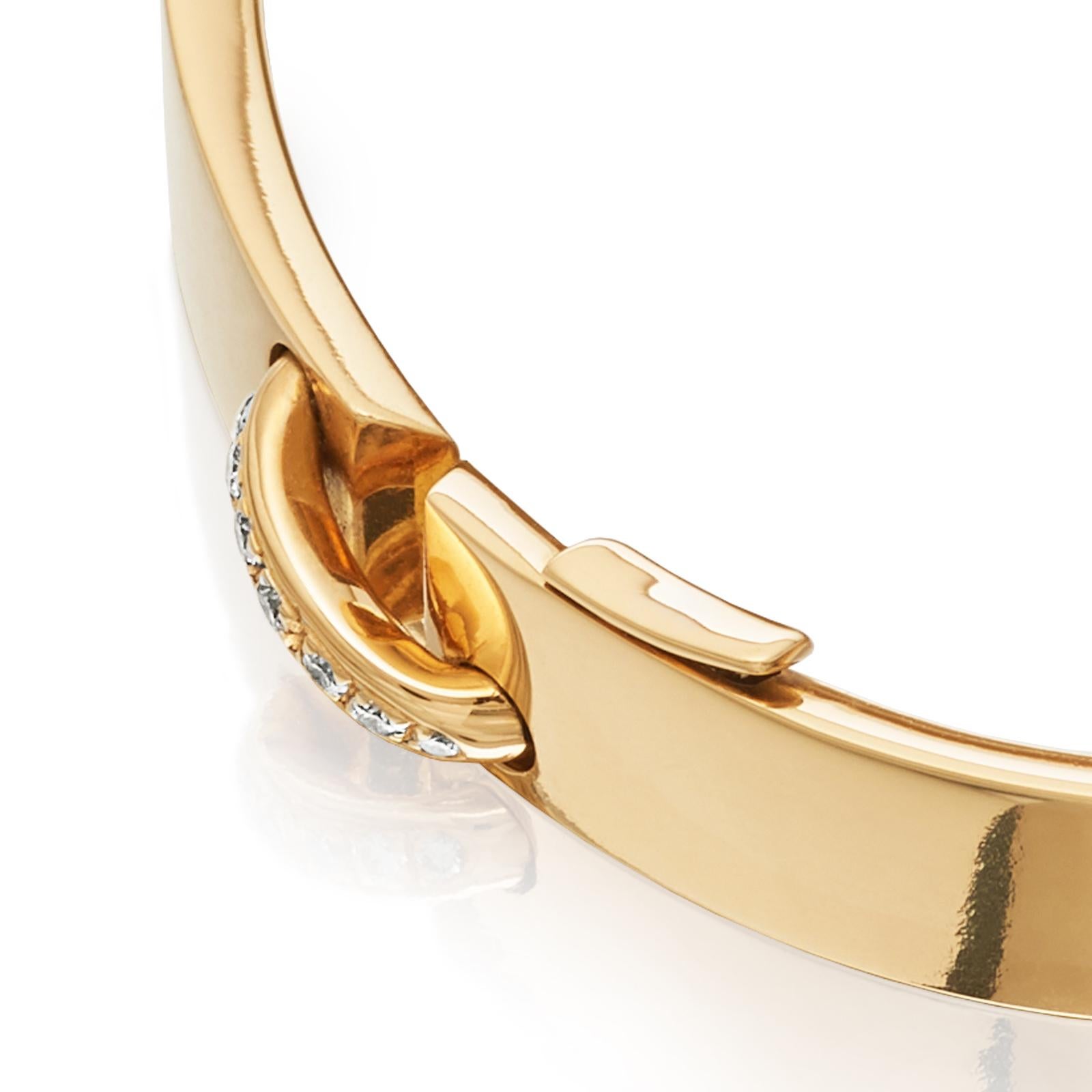 Round Cut Chaumet Paris French, Liens Évidence Diamond Bangle Bracelet in 18 Carat Gold