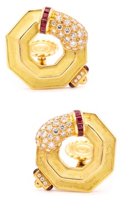 Chaumet Paris Geometric Clip Earring 18Kt Gold with 2.80 Cts Diamonds and Rubies
