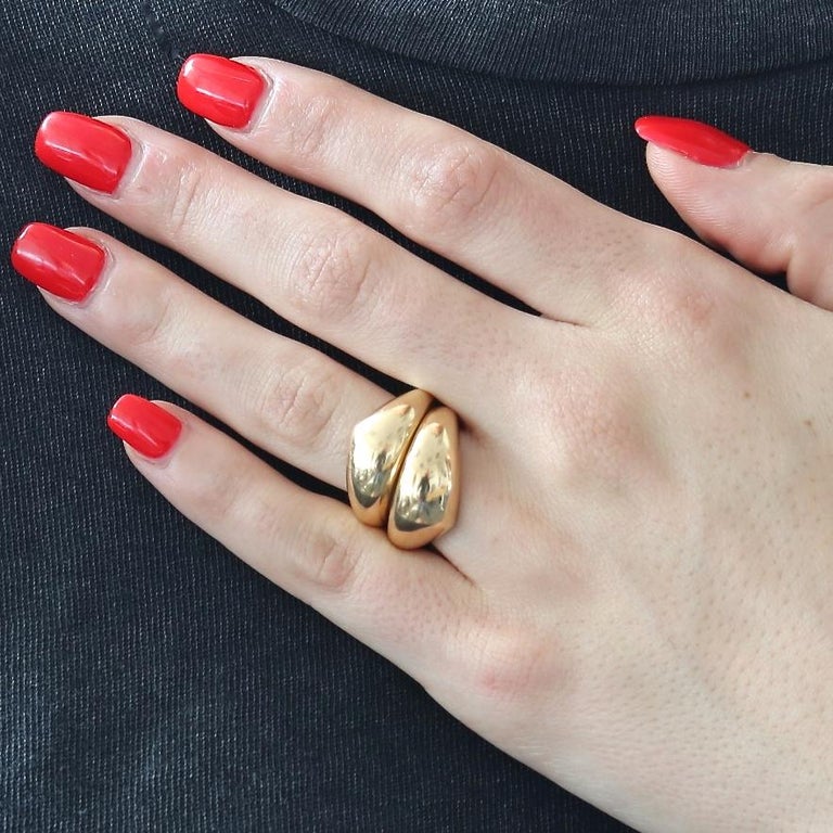 Chaumet Paris Interlocking Gold Rings at 1stDibs
