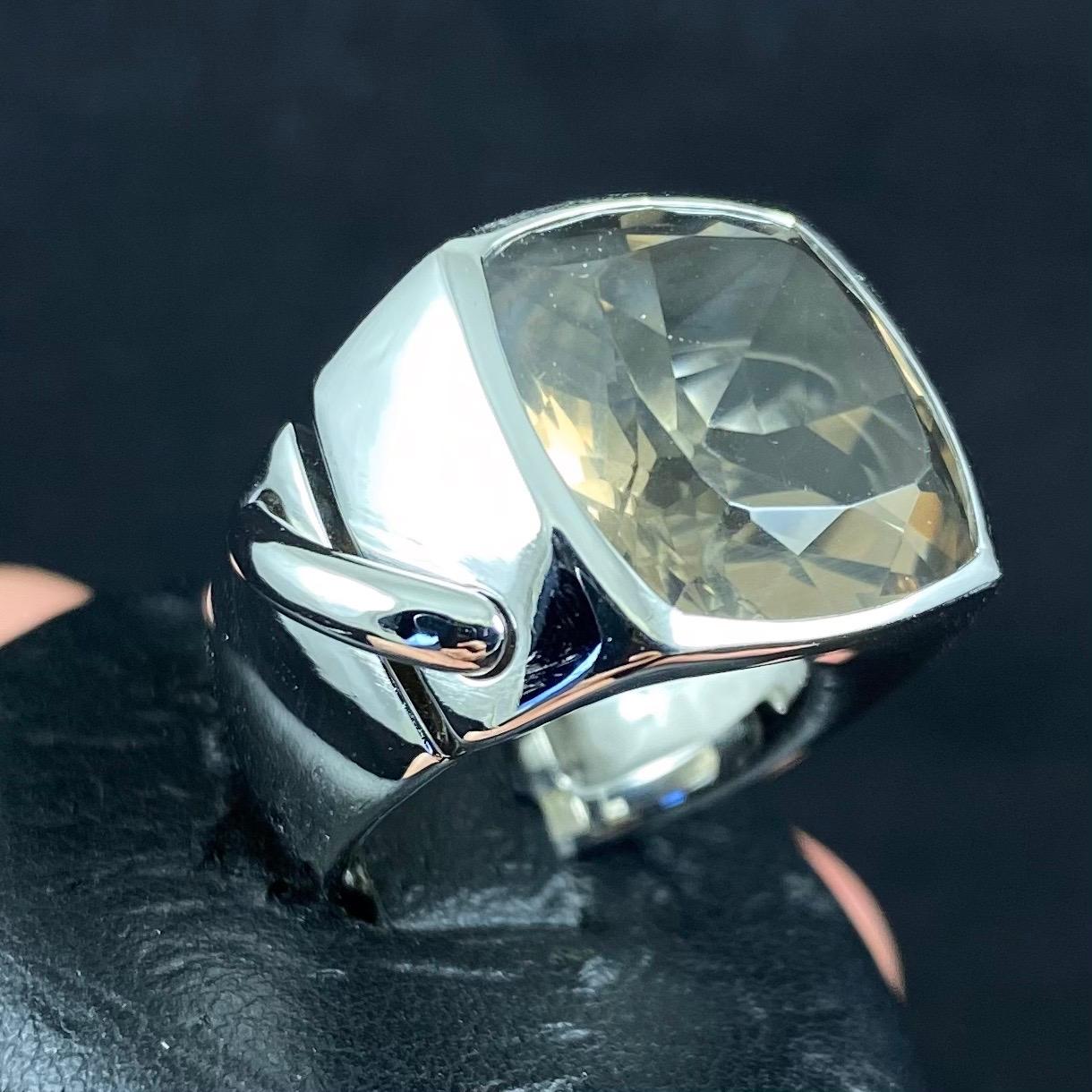Chaumet Paris Liens Cuarzo Ahumado Oro Blanco 18k Anillo Grande Vestido de Cóctel Francés en venta 1