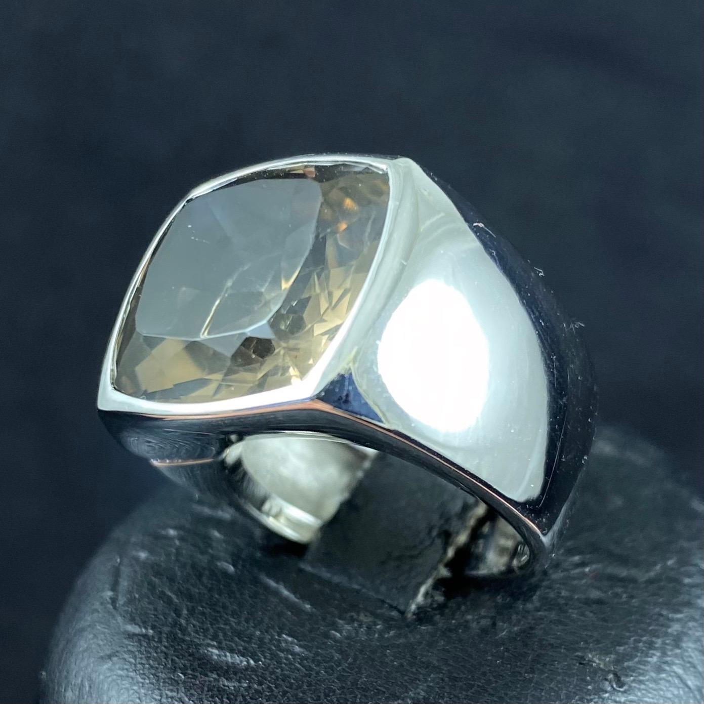 Chaumet Paris Liens Smoky Quartz 18k White Gold Large Cocktail Dress Ring French In Good Condition For Sale In Lisbon, PT